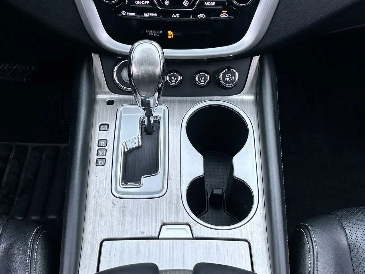 Nissan Murano снимка Nissan Murano