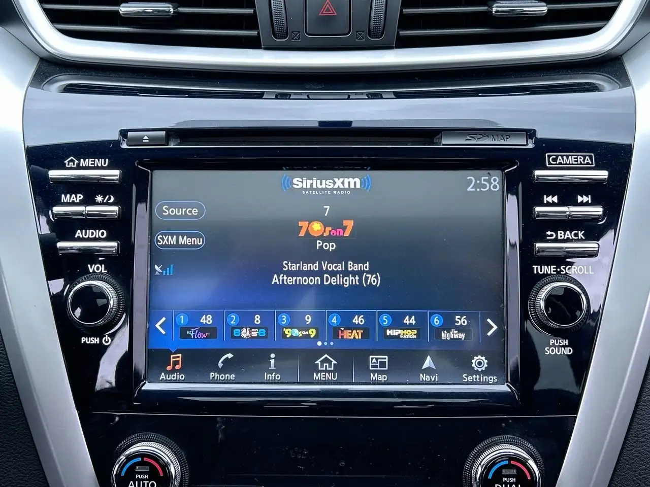 Nissan Murano снимка Nissan Murano
