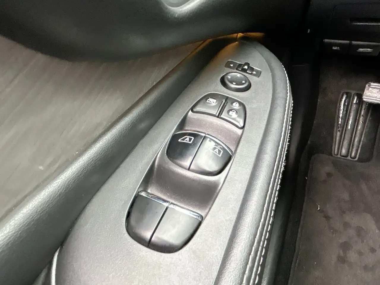Nissan Murano снимка Nissan Murano