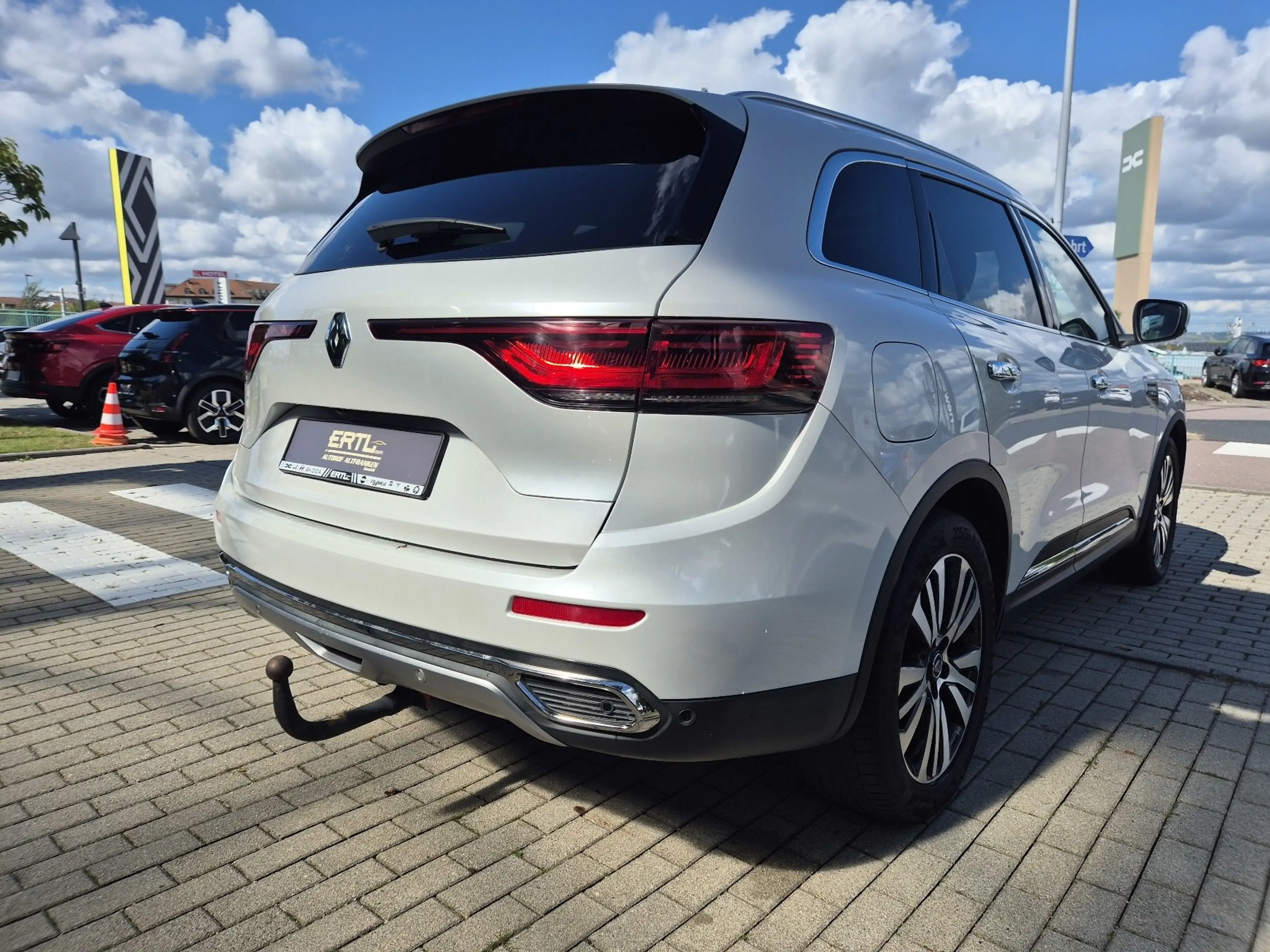 Renault Koleos INITIALE PARIS BLUE dCi 185 4WD Automatik — photo 6