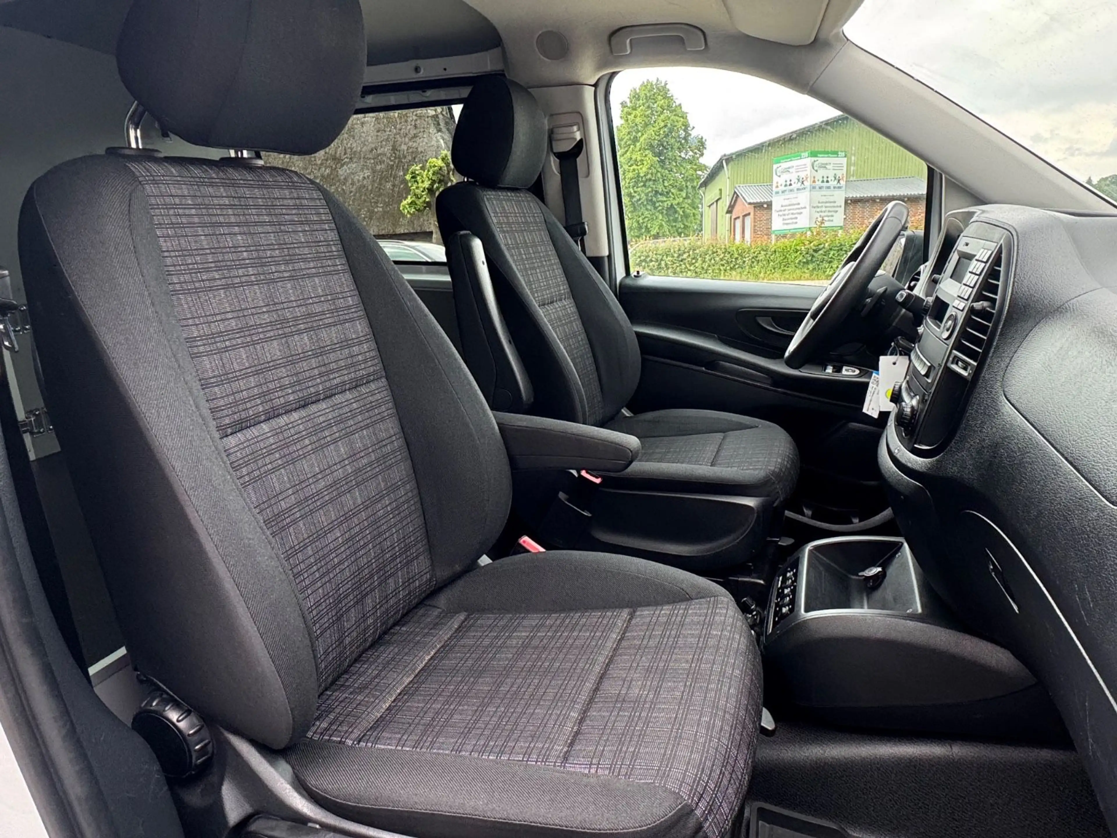 Mercedes-Benz Vito VITO KASTEN 116 CDI HUNDETRANSPORTER/AHK/KLIMA — photo 7