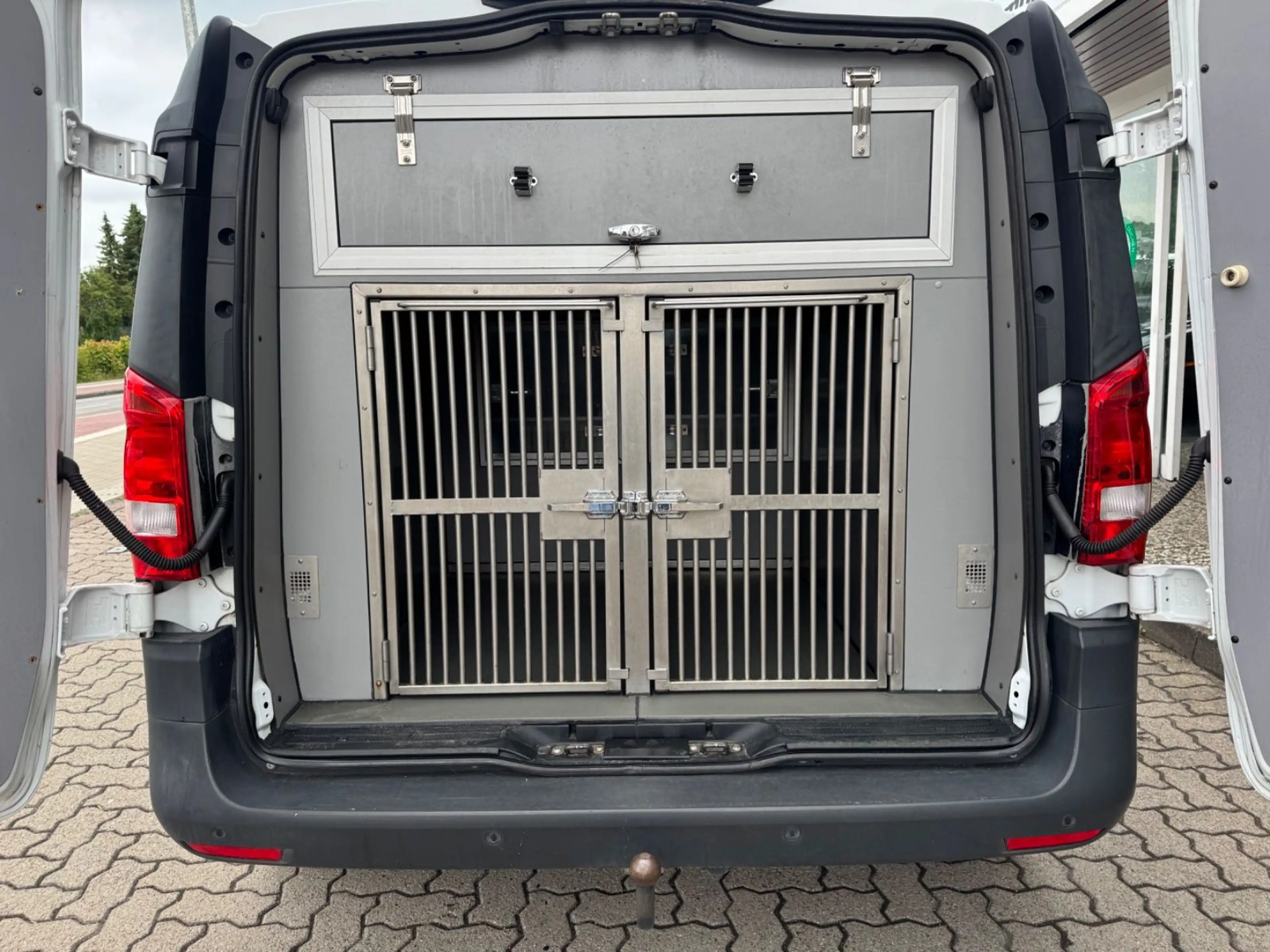 Mercedes-Benz Vito VITO KASTEN 116 CDI HUNDETRANSPORTER/AHK/KLIMA — photo 11