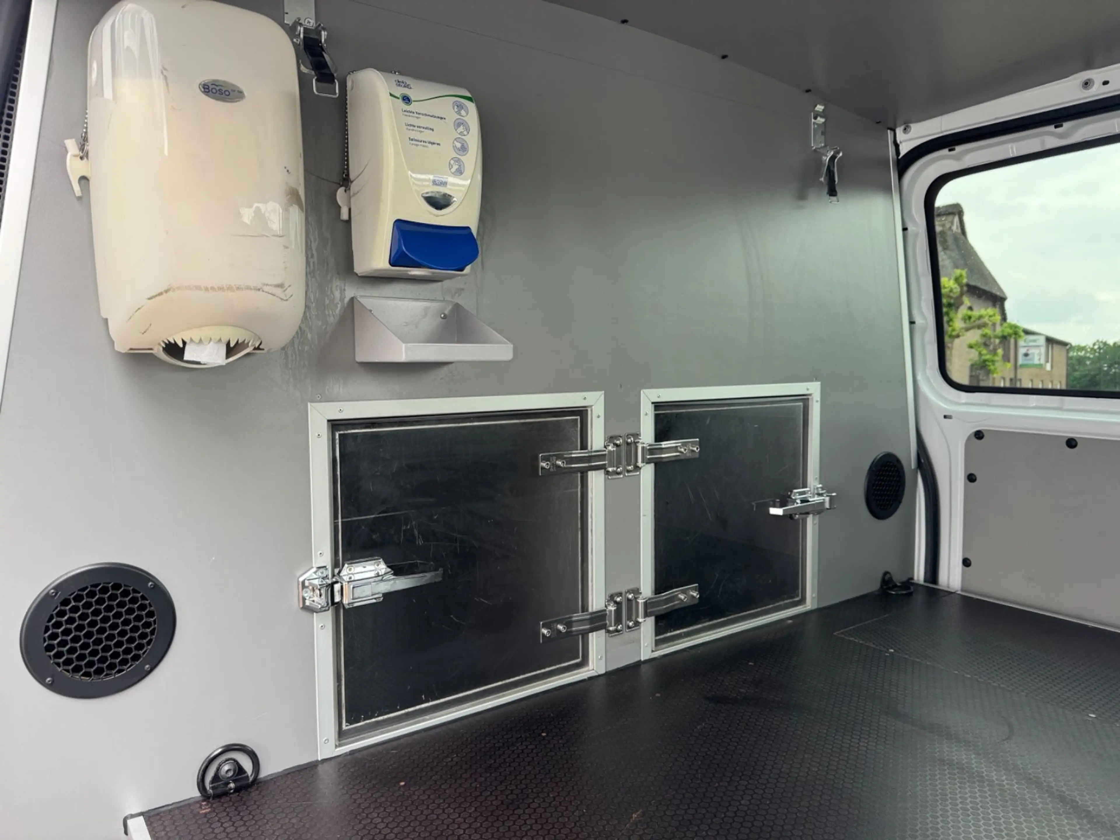 Mercedes-Benz Vito VITO KASTEN 116 CDI HUNDETRANSPORTER/AHK/KLIMA — photo 10