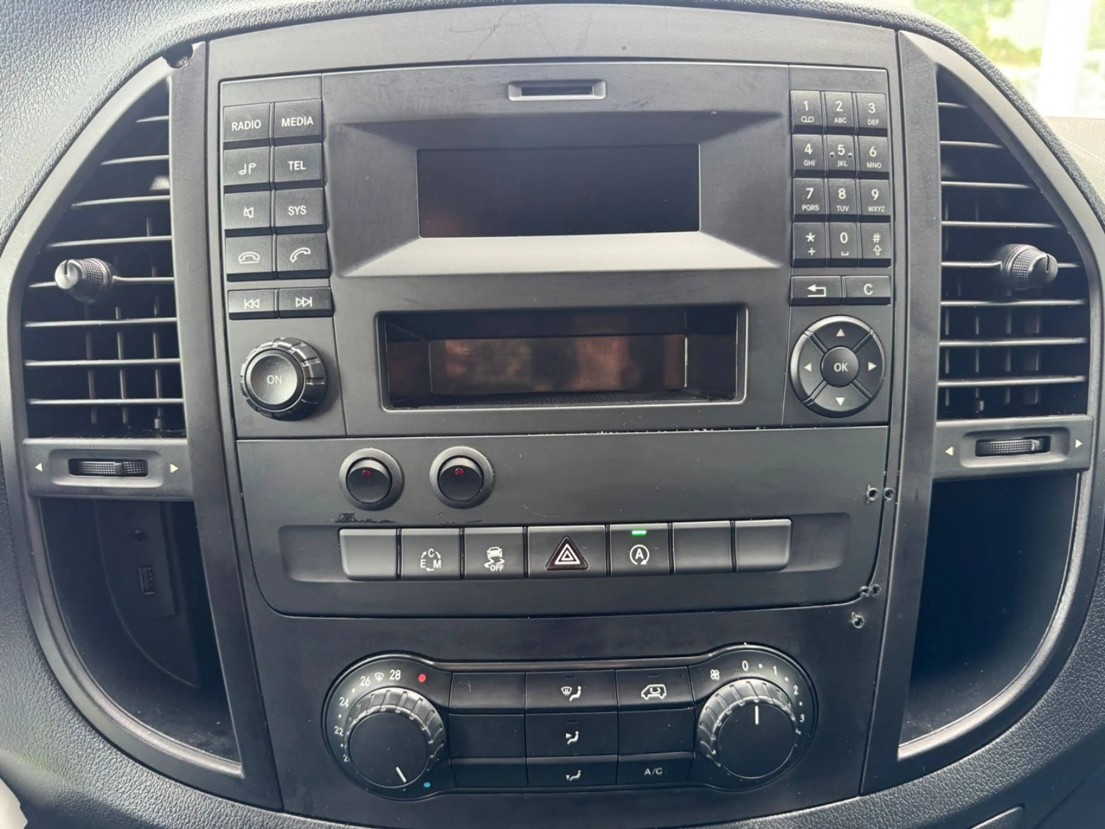 Mercedes-Benz Vito VITO KASTEN 116 CDI HUNDETRANSPORTER/AHK/KLIMA — photo 15