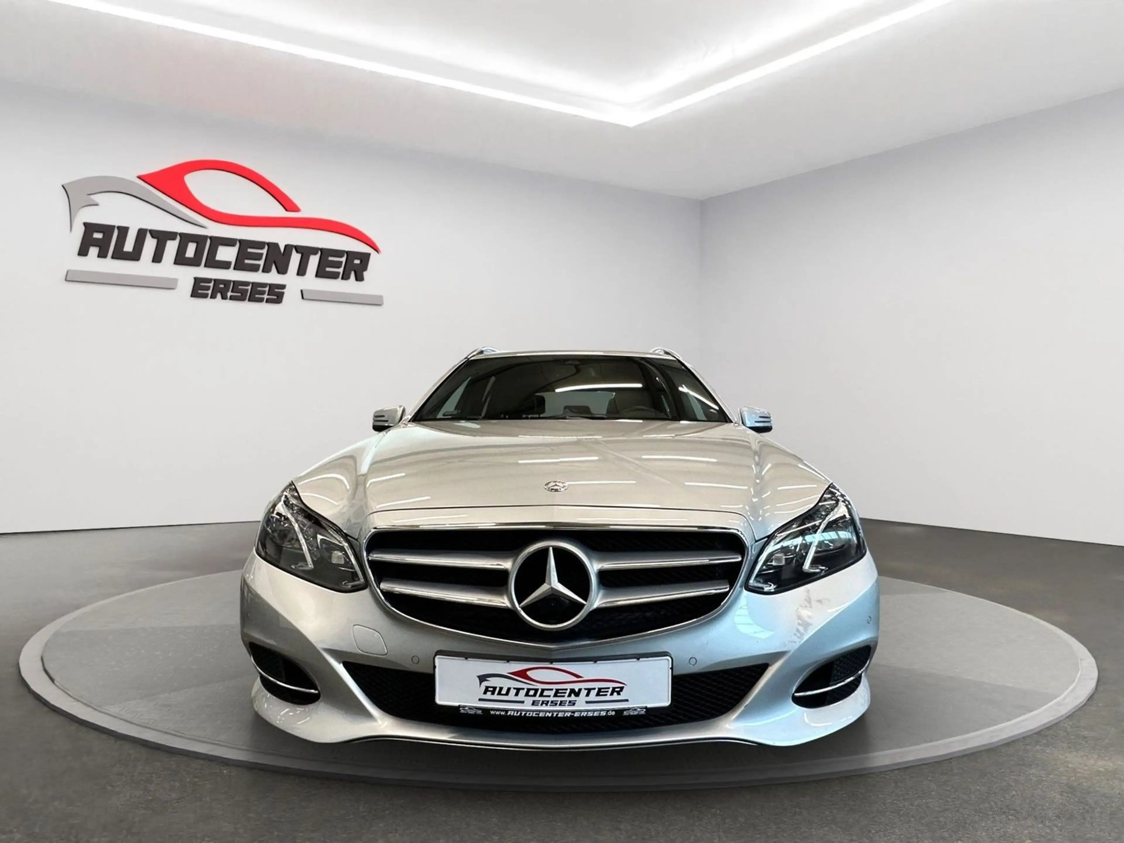 Mercedes-Benz E 350 Avantgarde 4Matic Edition Navi LED PDC — photo 8