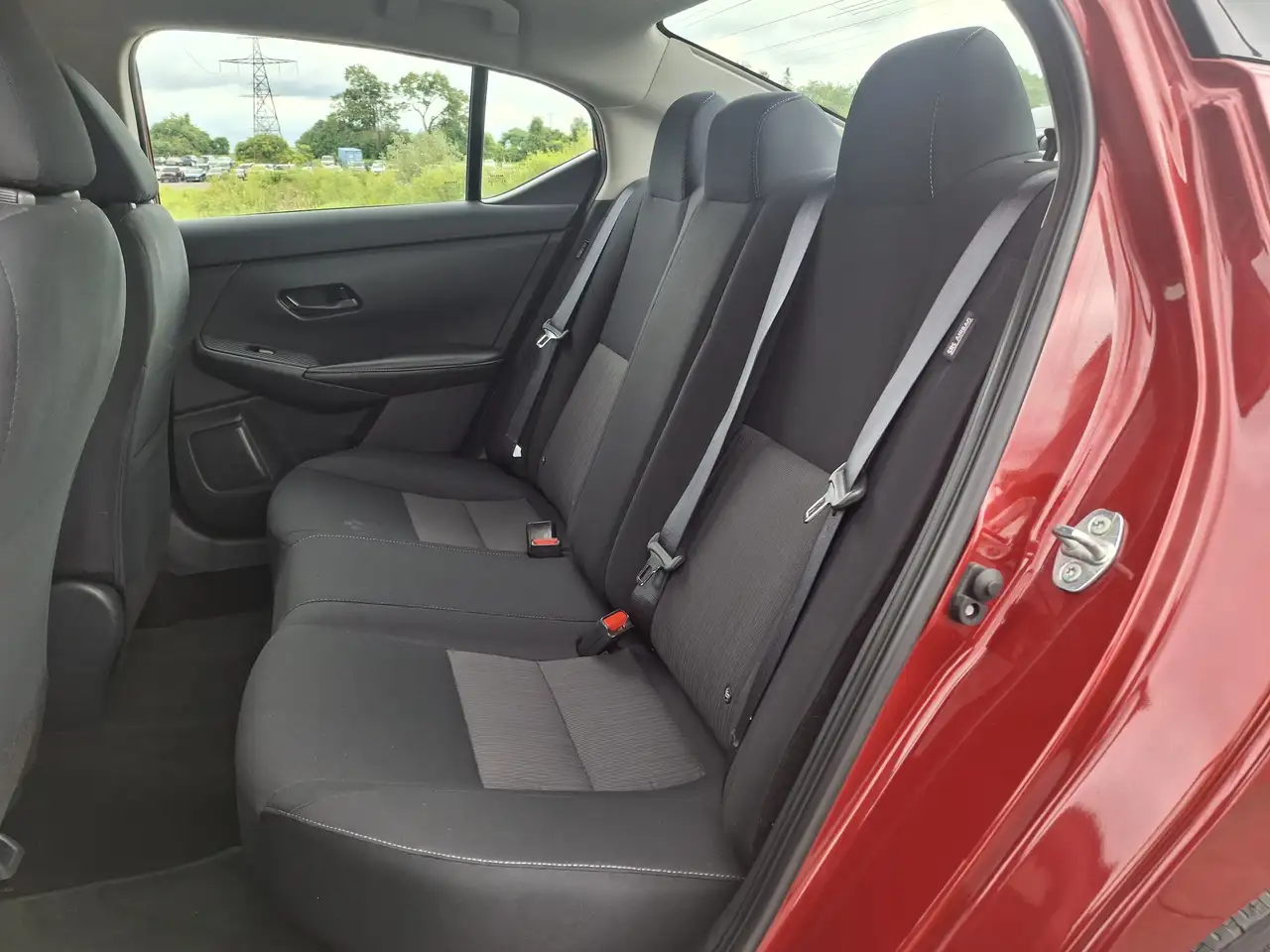 Nissan Sentra снимка Nissan Sentra