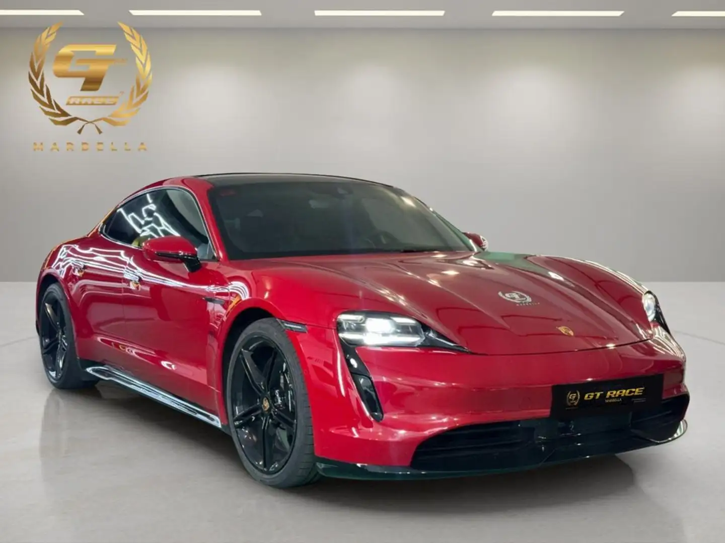 Porsche Taycan 4S Червоний - 2