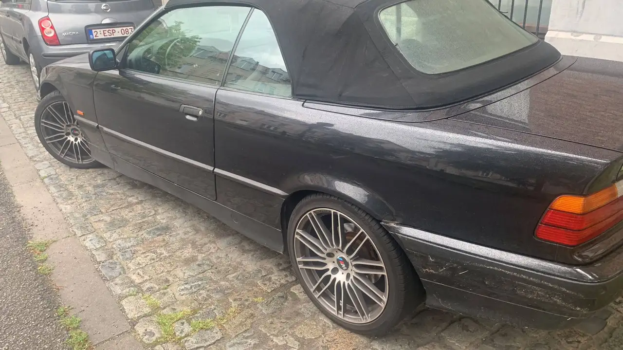 BMW 320i, foto 7