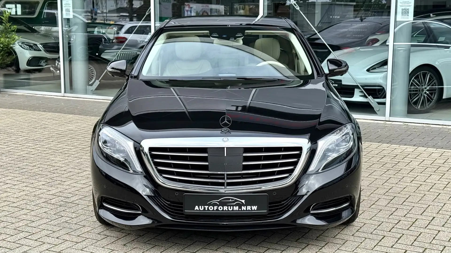 Mercedes-Benz S 400 - 1. Hand - 43859km - 333PS - Scheckheft - 360° Schwarz - 2