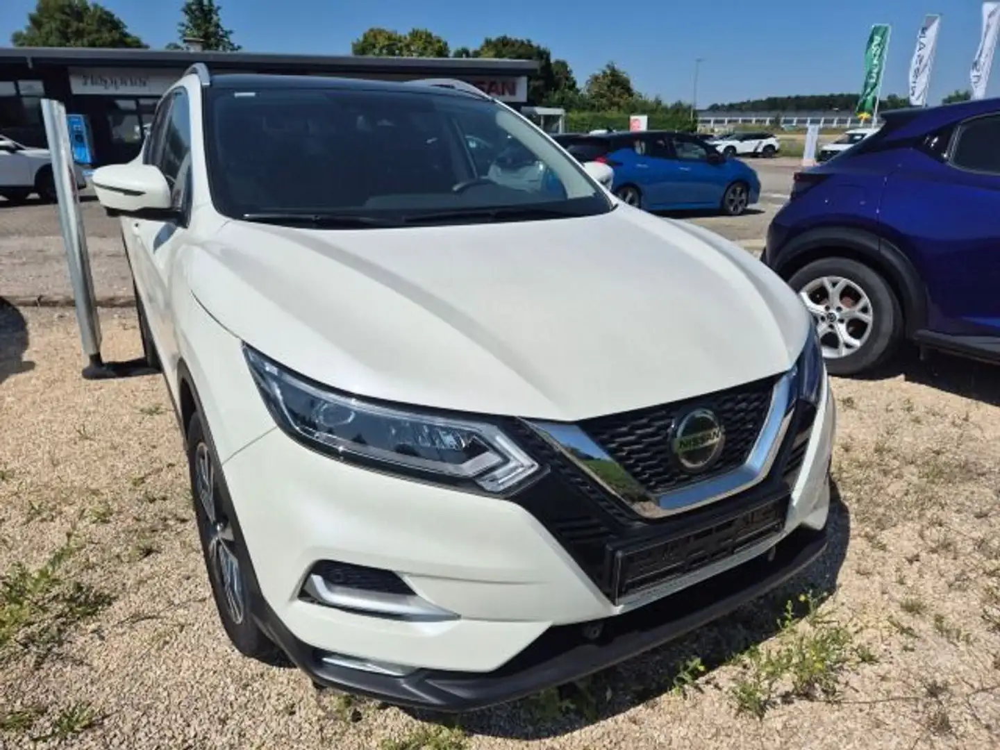 Nissan Qashqai 1.3 DIG-T 159PS N-Connecta Glasdach LED Blanc - 2