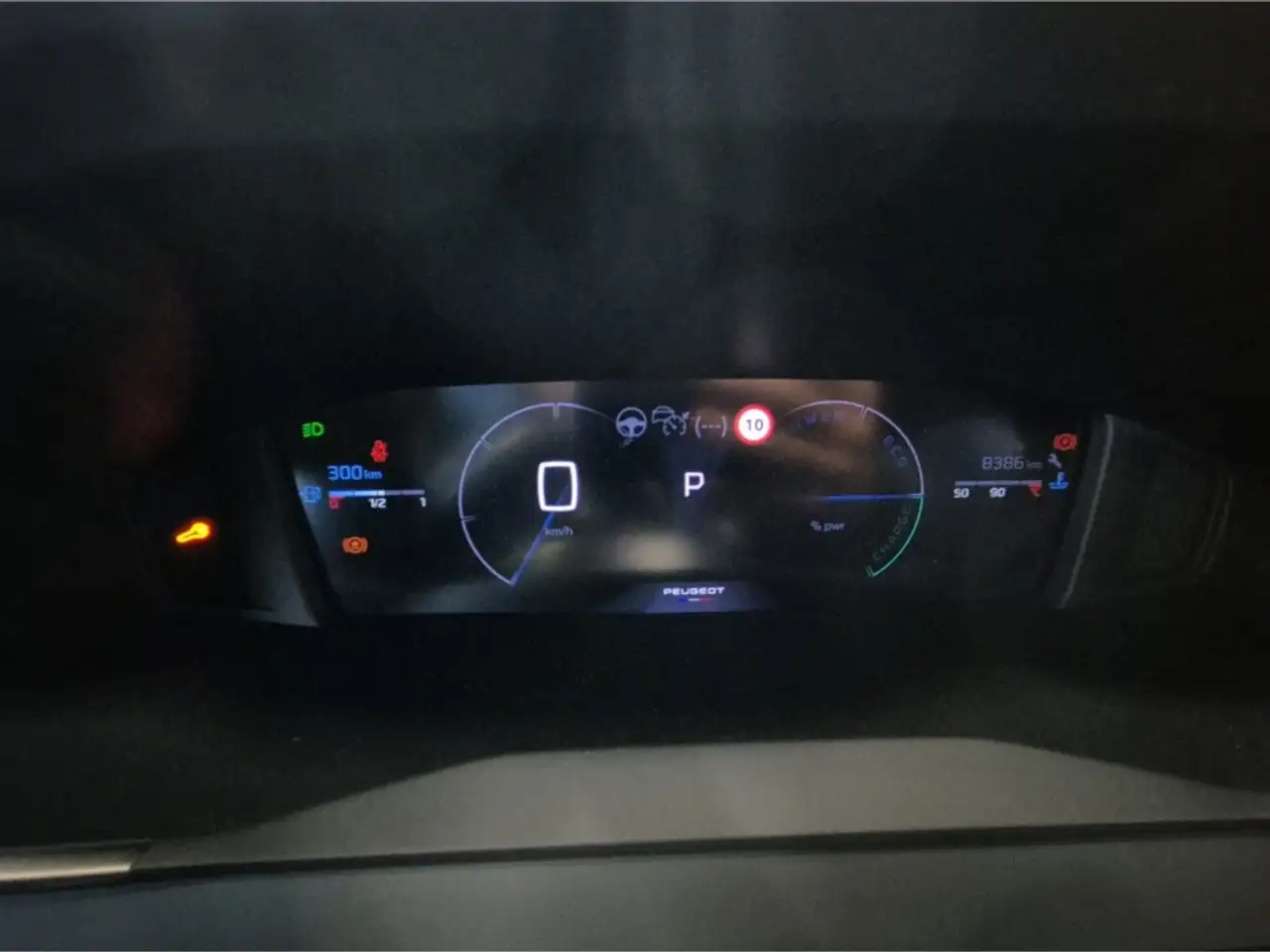 Peugeot 2008 ALLURE HYBRID 145 e-DSC6 Navi ACC Apple CarPlay A 15