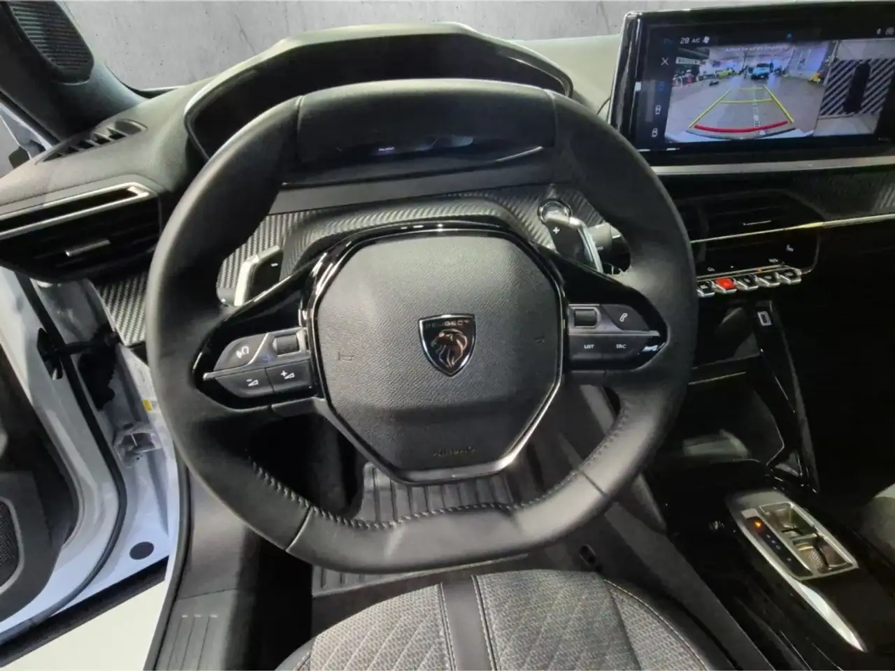 Peugeot 2008 ALLURE HYBRID 145 e-DSC6 Navi ACC Apple CarPlay A 10