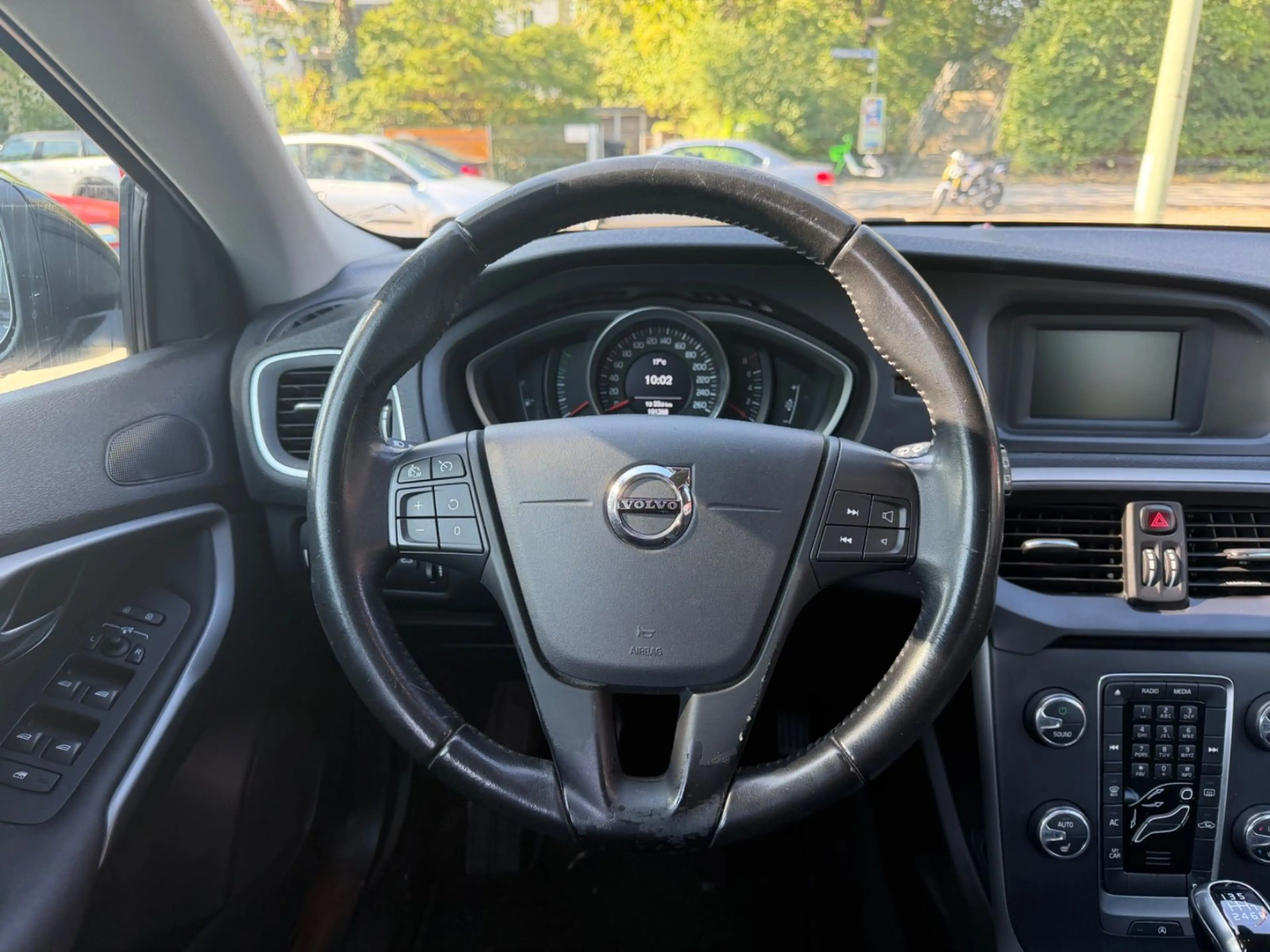 Volvo V40 Kinetic*2 Hand*Euro 6 — photo 10