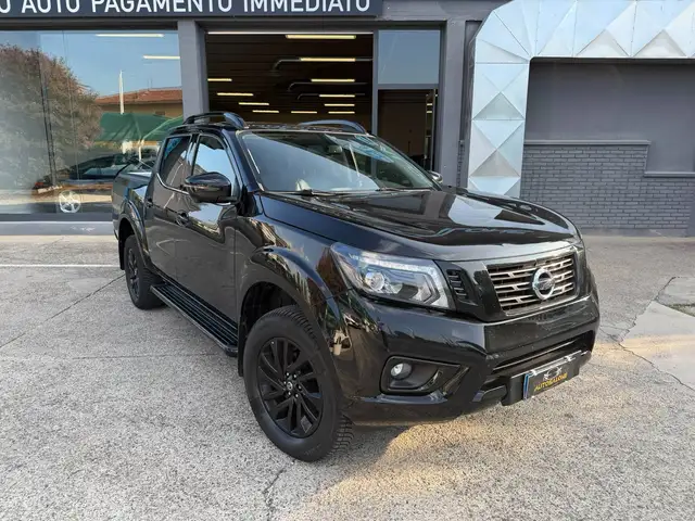 Nissan Navara Navara III 2016 2.3 dci d cab Tekna 4wd 190cv auto + IVA