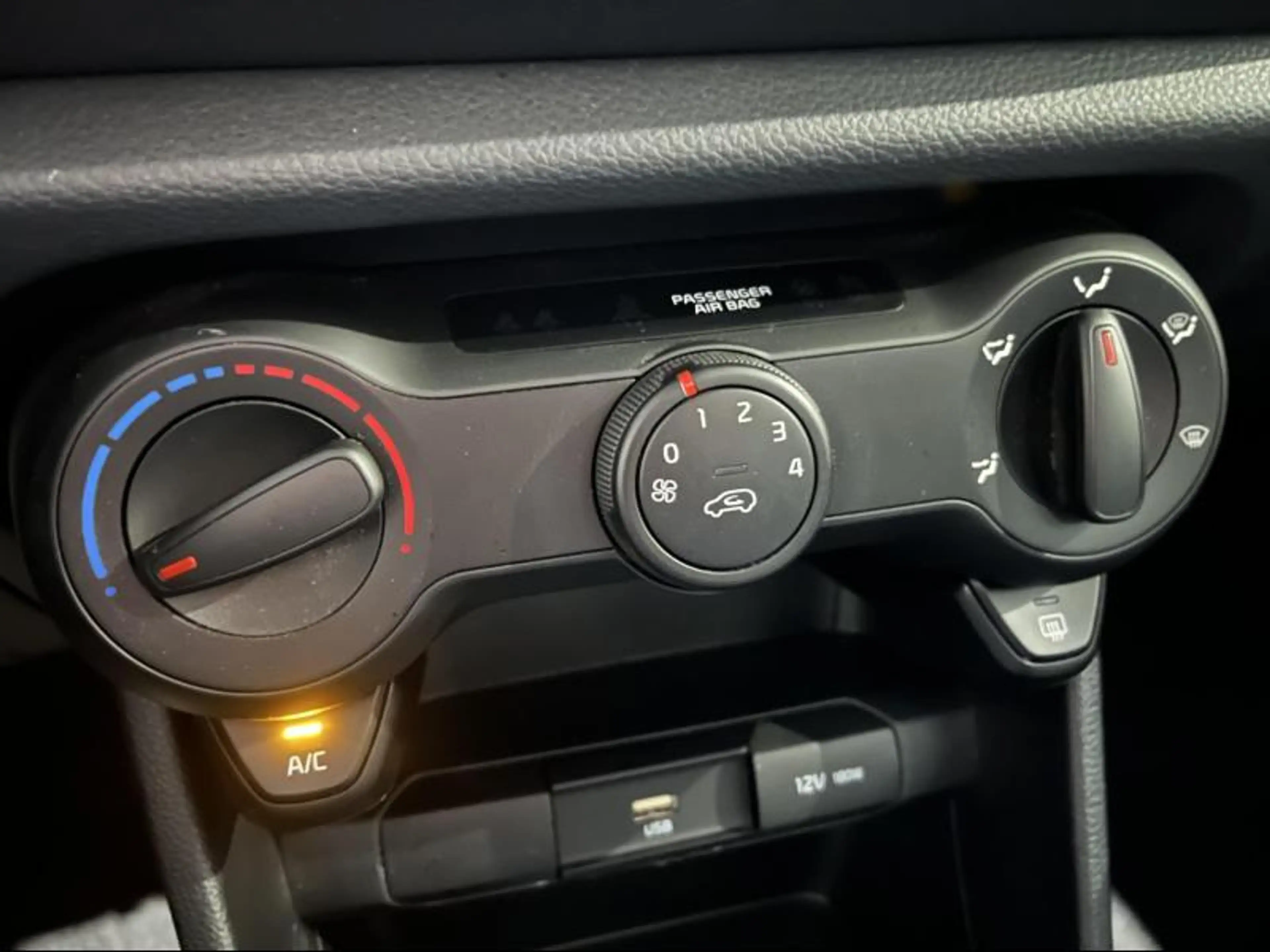 Kia Picanto Pulse | Parkeersensoren | Bluetooth — photo 18