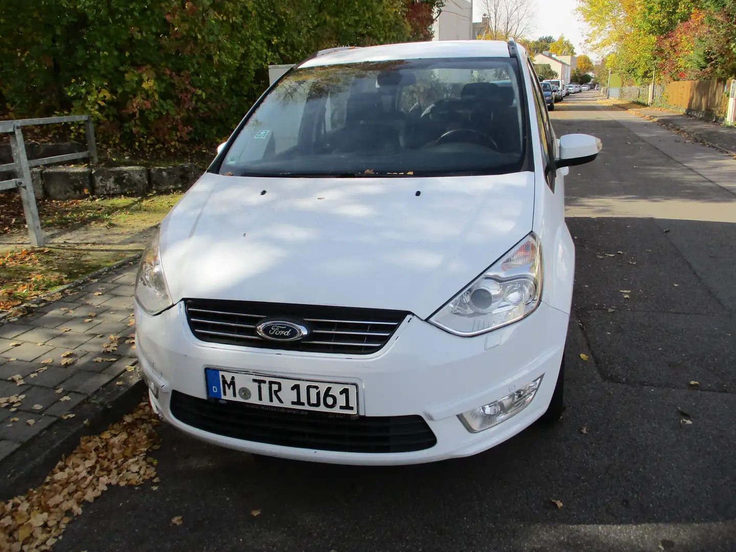 Ford Galaxy Business Edition Weiß - 2