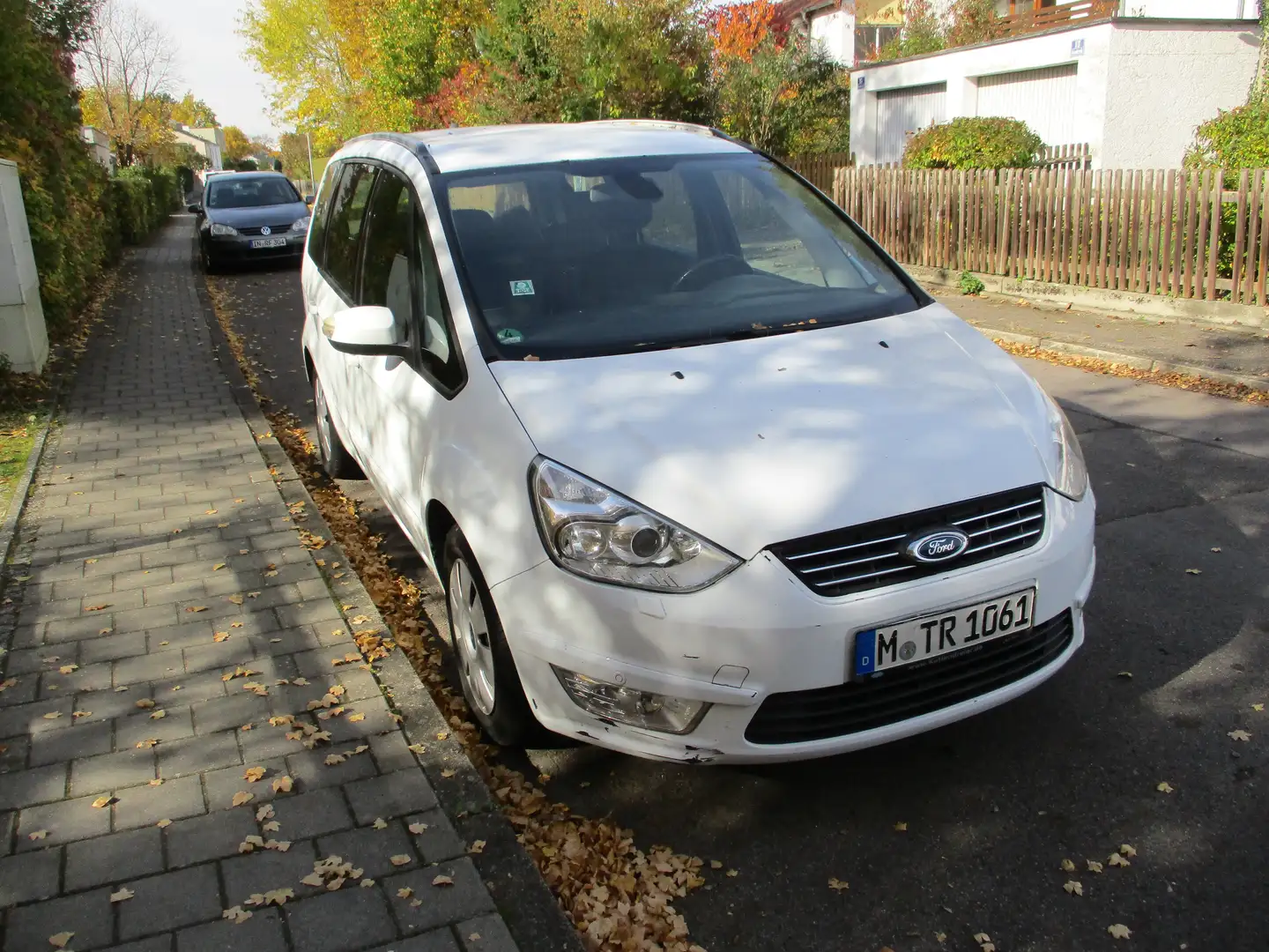 Ford Galaxy Business Edition Weiß - 1
