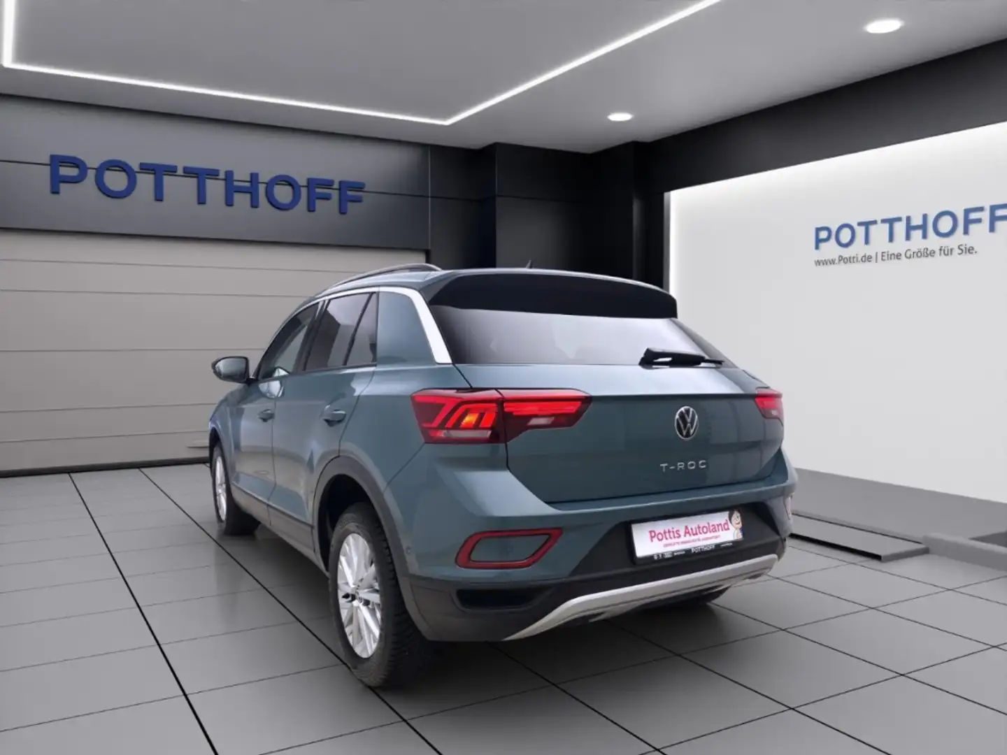 Volkswagen T-Roc 1.0 TSI LIFE NAVI KLIMA PDC SITZHZG Blau - 2