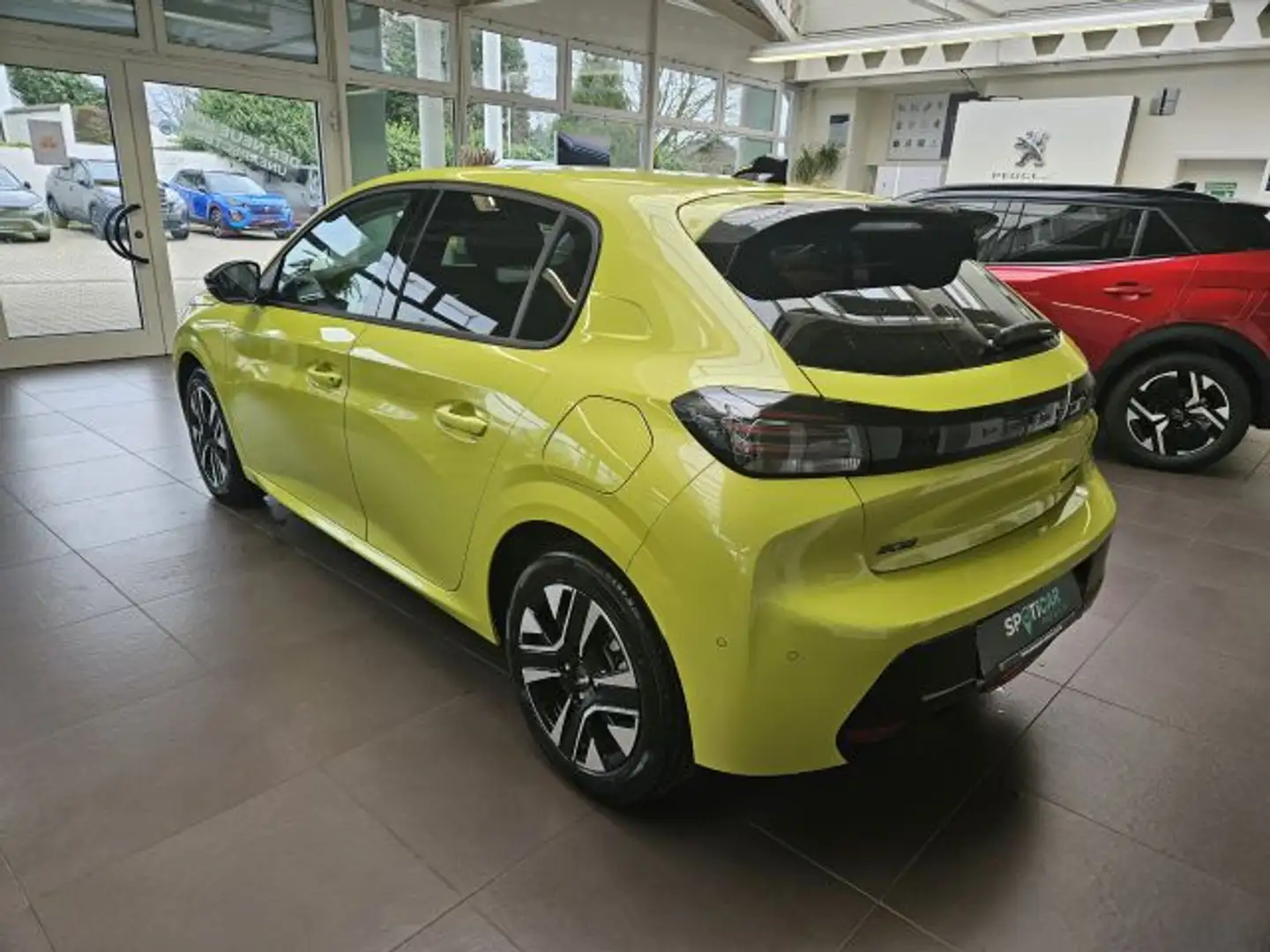 Peugeot 208 Hybrid 110 e-DSC6 Allure Jaune - 2