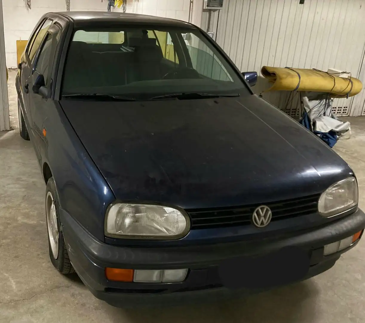 Volkswagen Golf - 2