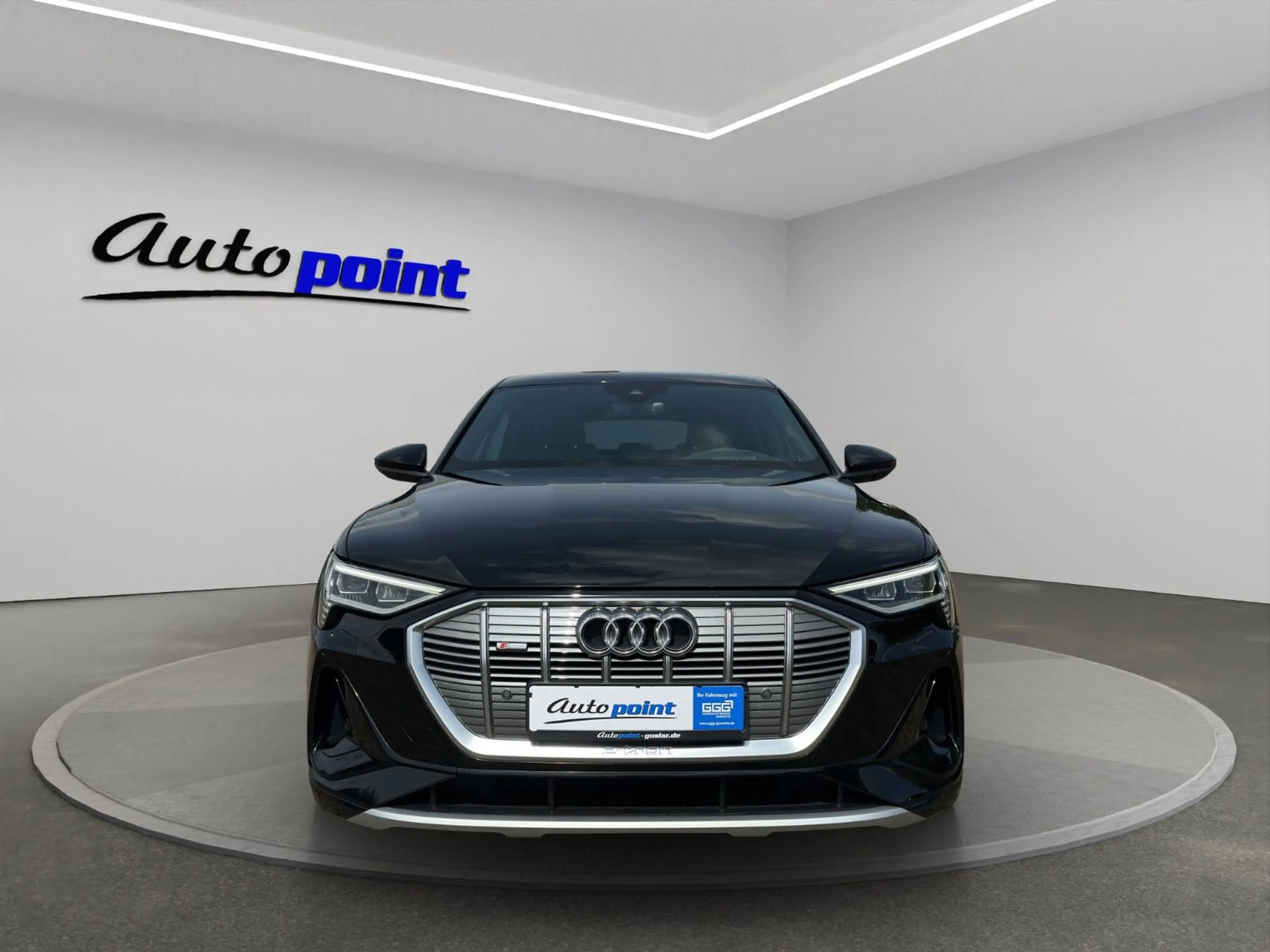 Audi e-tron 55 quattro 2x S-LINE PANO B&O 22" — photo 2