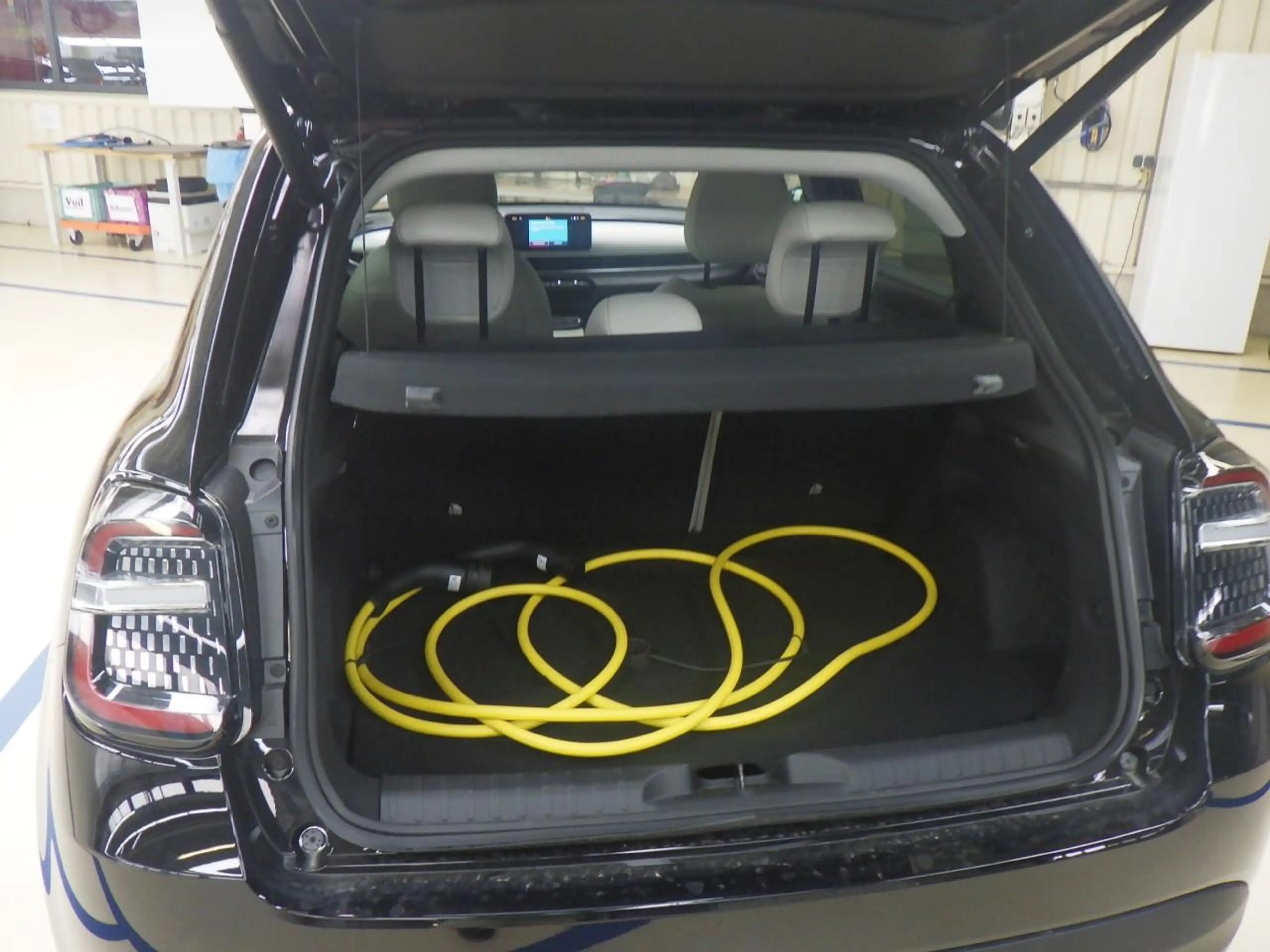 Fiat 600e La Prima 54 kWh | Navigatie | Stoelverwarming | El — photo 8