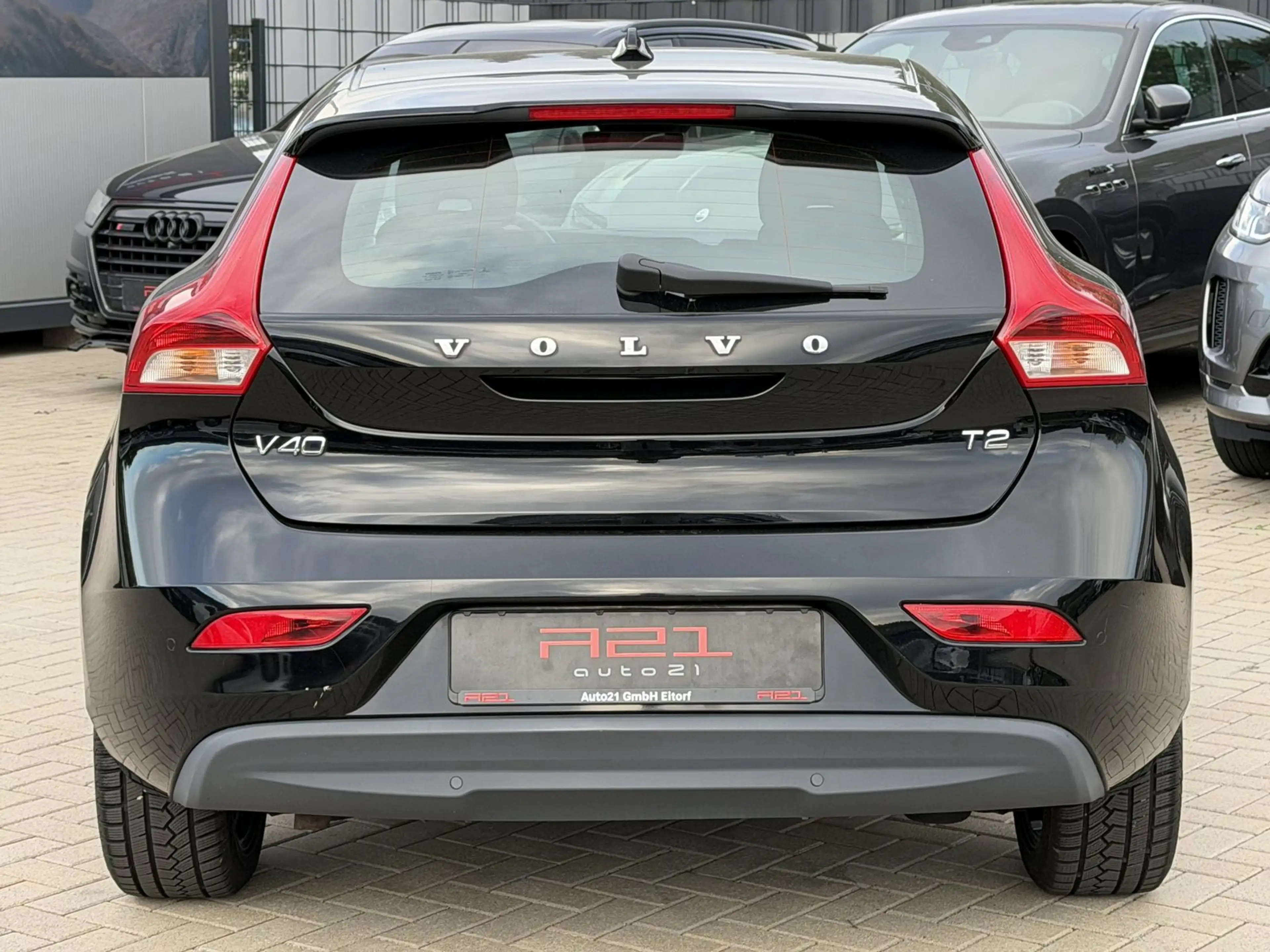 Volvo V40 Momentum|LED|PDC|Tempomat|2. Hand — photo 10