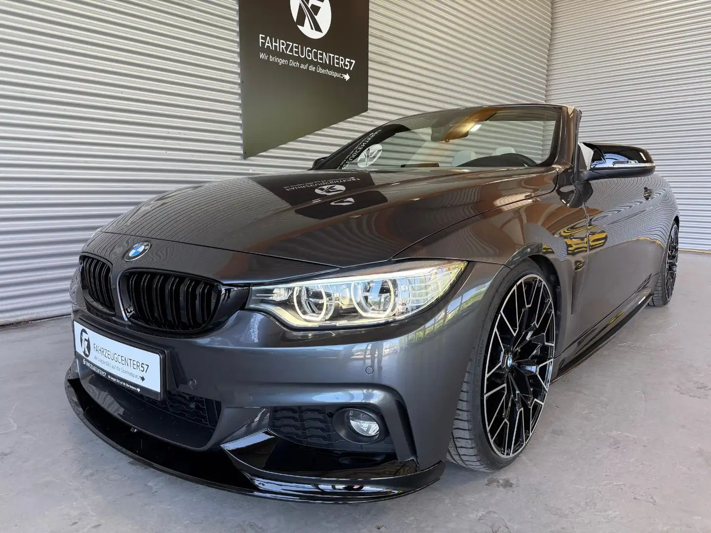 BMW 440 i Cabrio M-PERFORMANCE/HUD/H&K/CARPLAY Szary - 2
