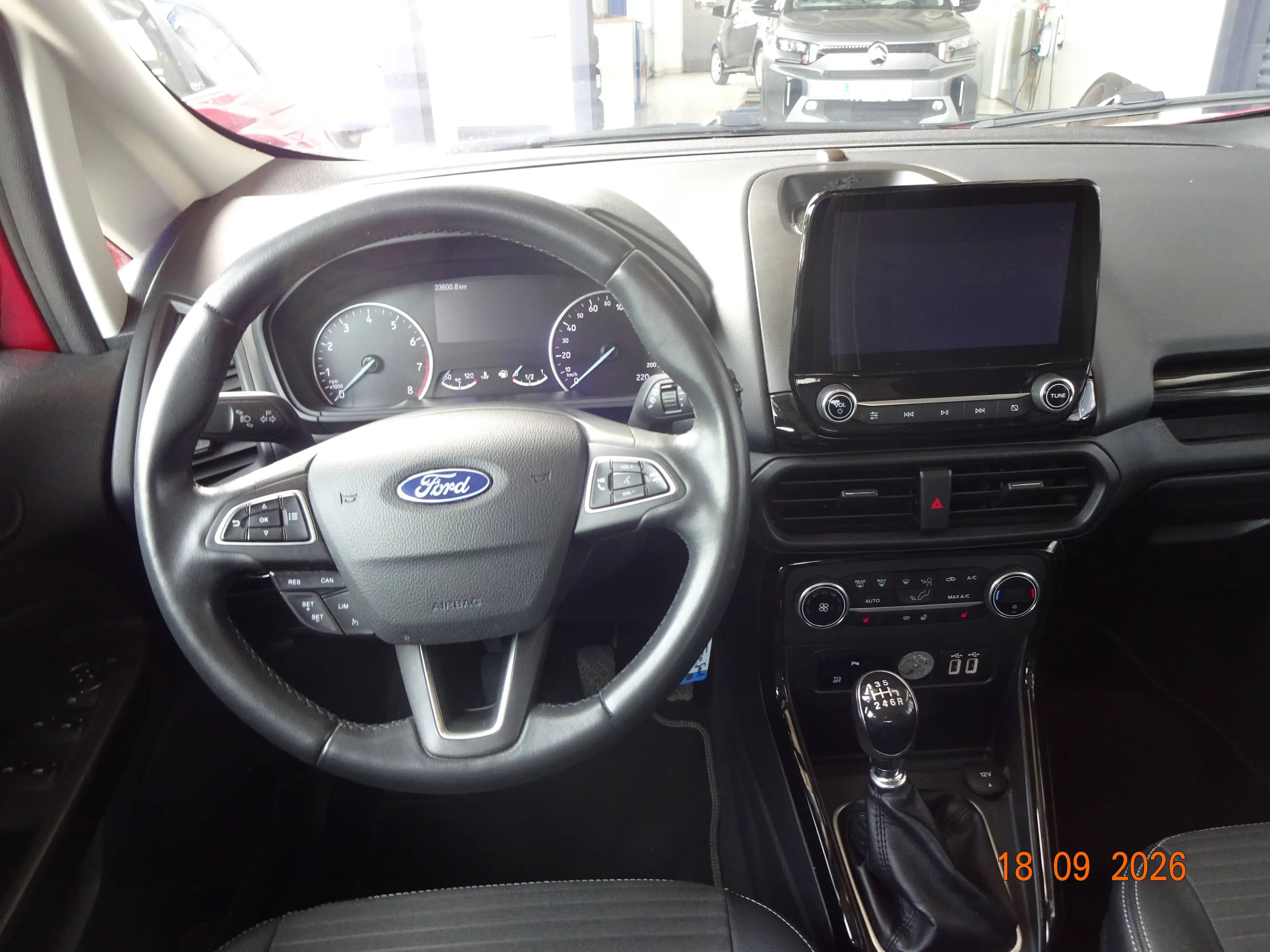 Ford EcoSport Titanium — photo 7