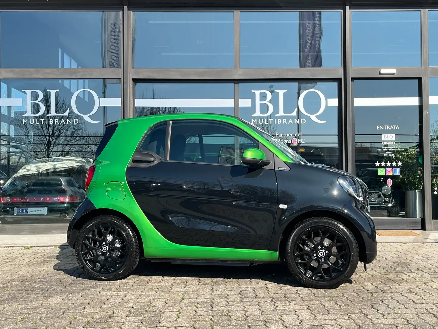 smart forTwo Fortwo electric drive Passion - NEOPATENTATI Noir - 1