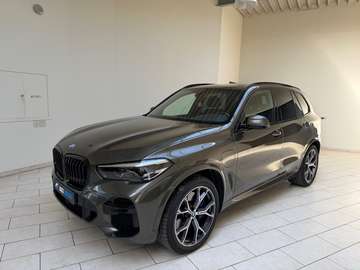 X5 PHEV 3.0AS xDrive45e // Pack M
