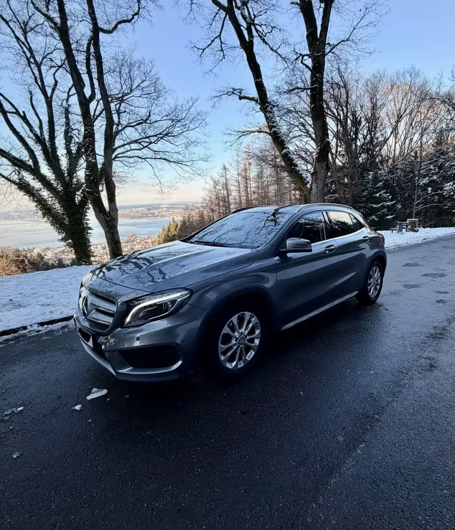 Mercedes-Benz GLA 180 d  AMG Line - 2