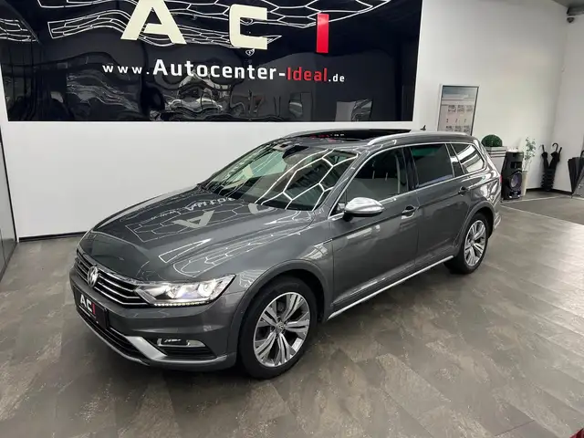 Volkswagen Passat view 5