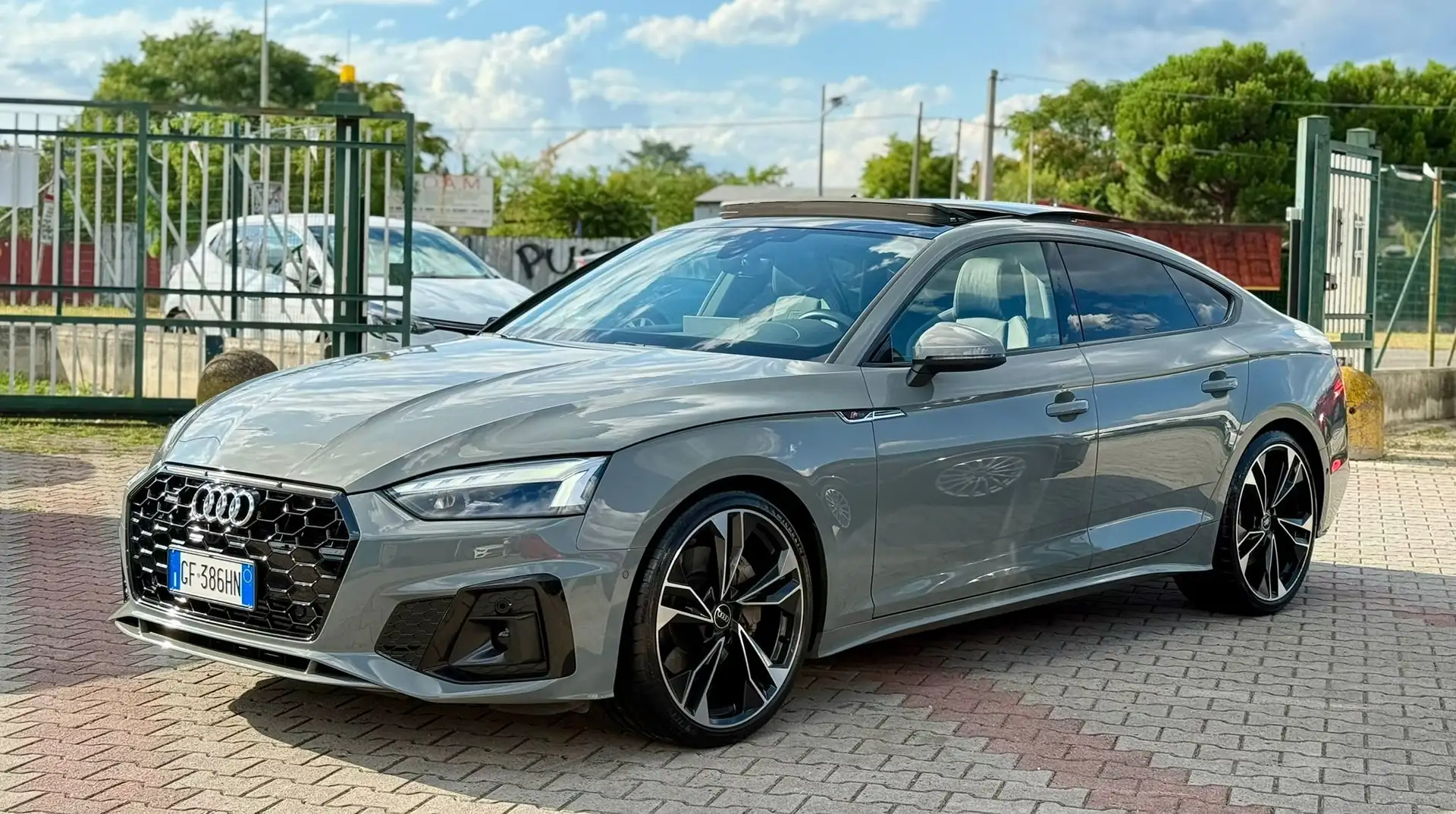Audi A5 Sportback 45 2.0 tfsi S line edition quattro s-tro Grijs - 1