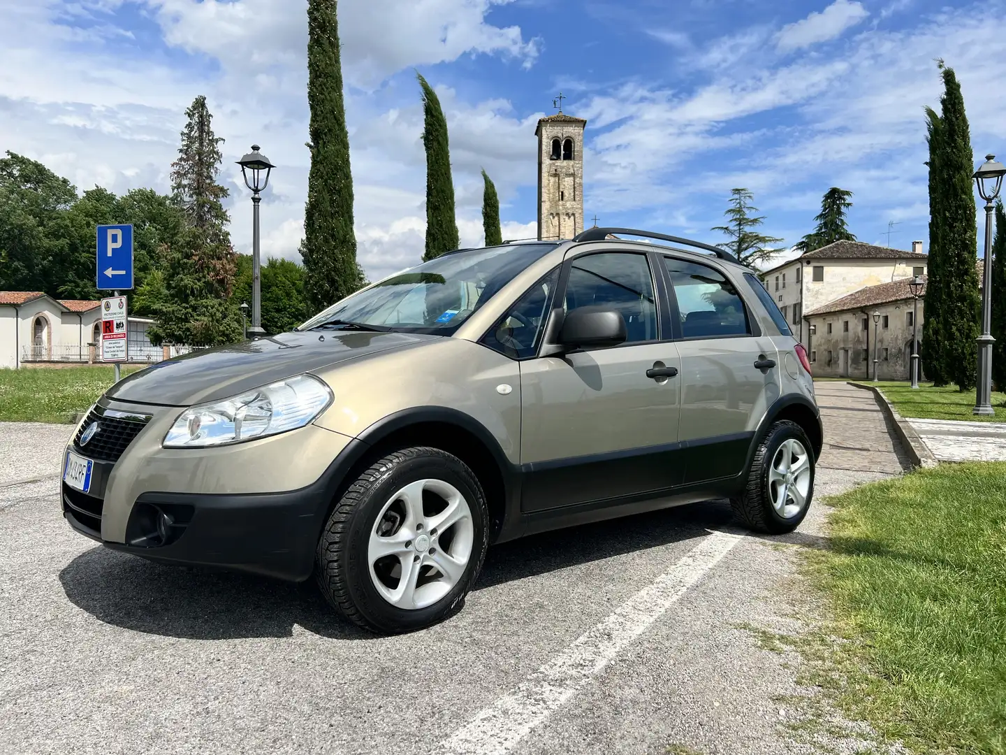 Fiat Sedici 1.6 16v Dynamic 4x4 107cv Złoty - 2