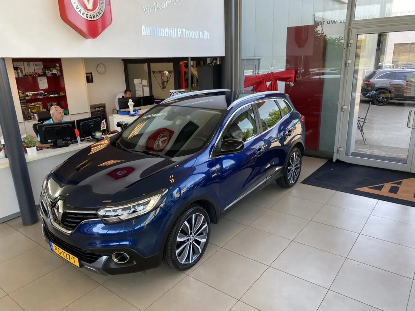 Renault Kadjar 1.2 TCe Bose,Automaat,Navigatie,Achteruitrijcamera Blau - 2