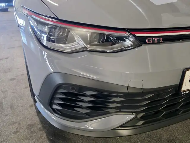 Volkswagen Golf view 13