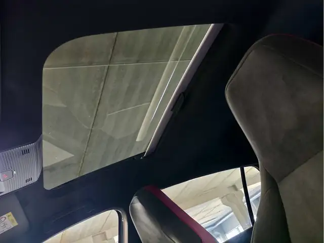 Volkswagen Golf view 5