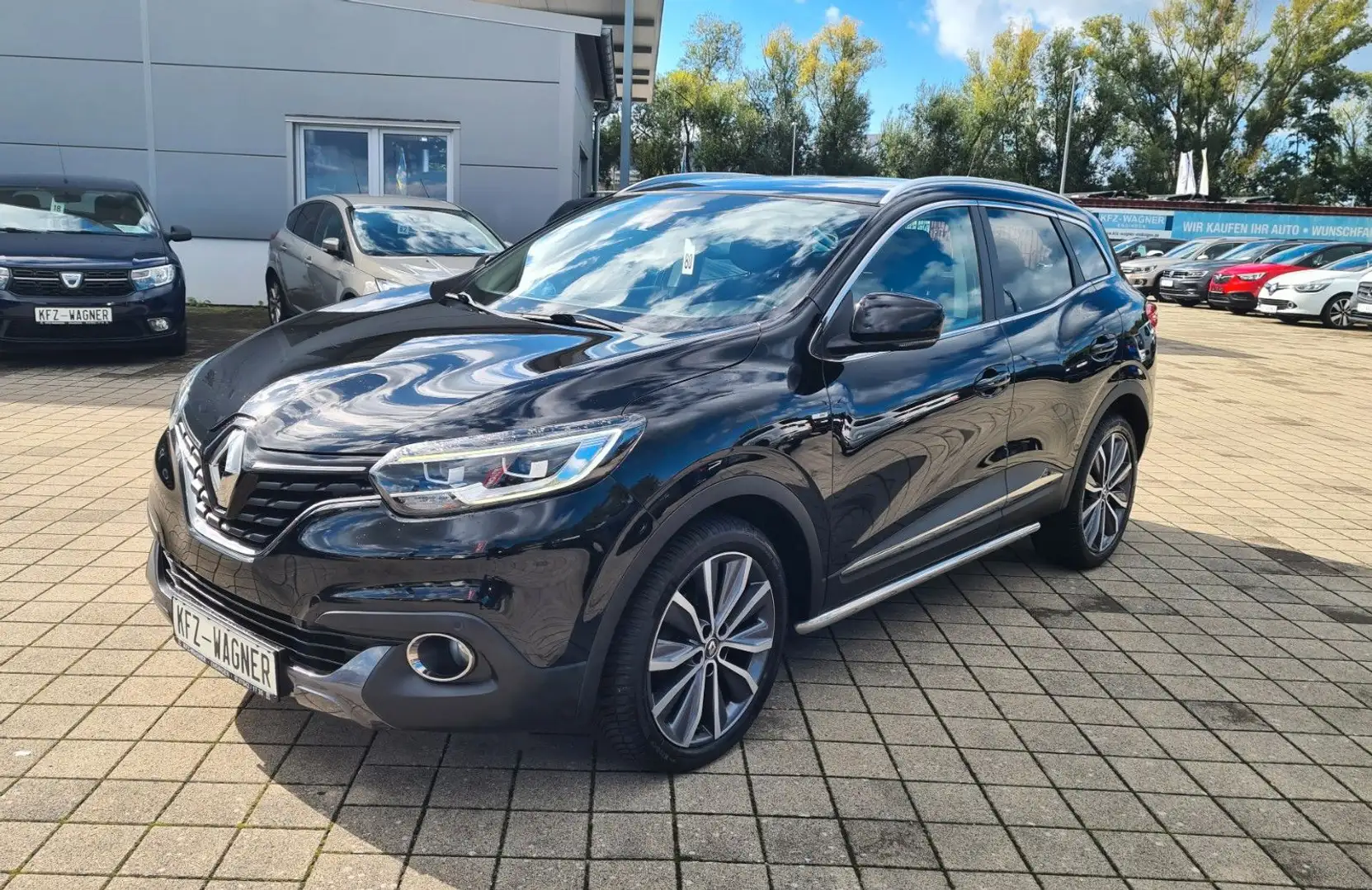 Renault Kadjar Bose Edition Voll LED NAVI Schwarz - 1