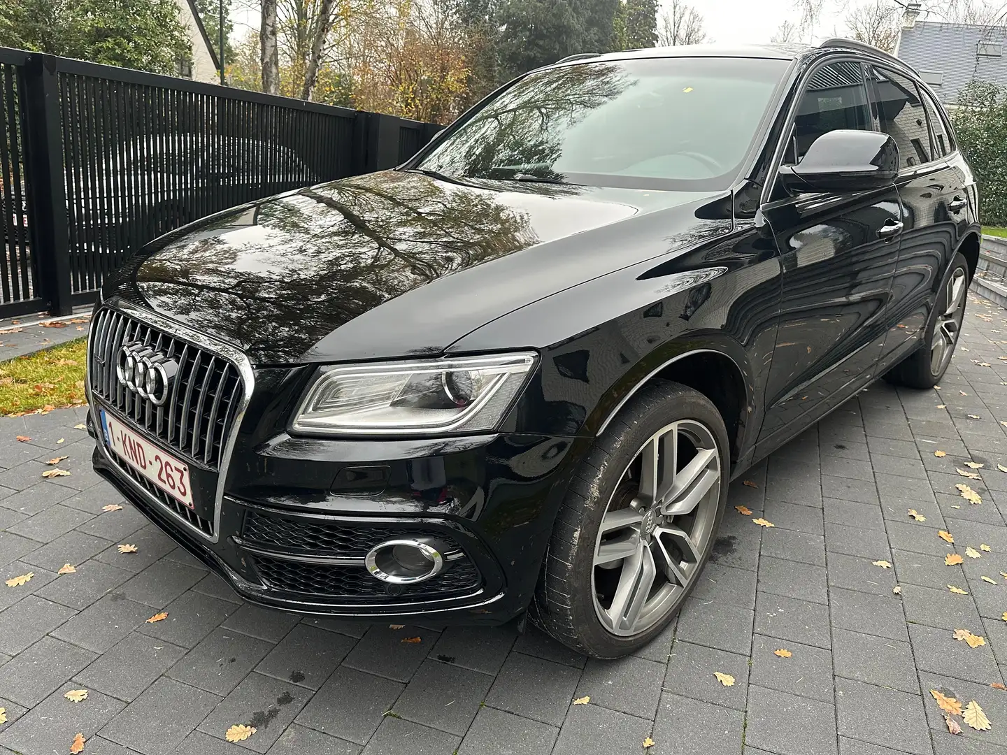 Audi Q5 Q5 2.0 TDi Quattro S tronic Zwart - 1
