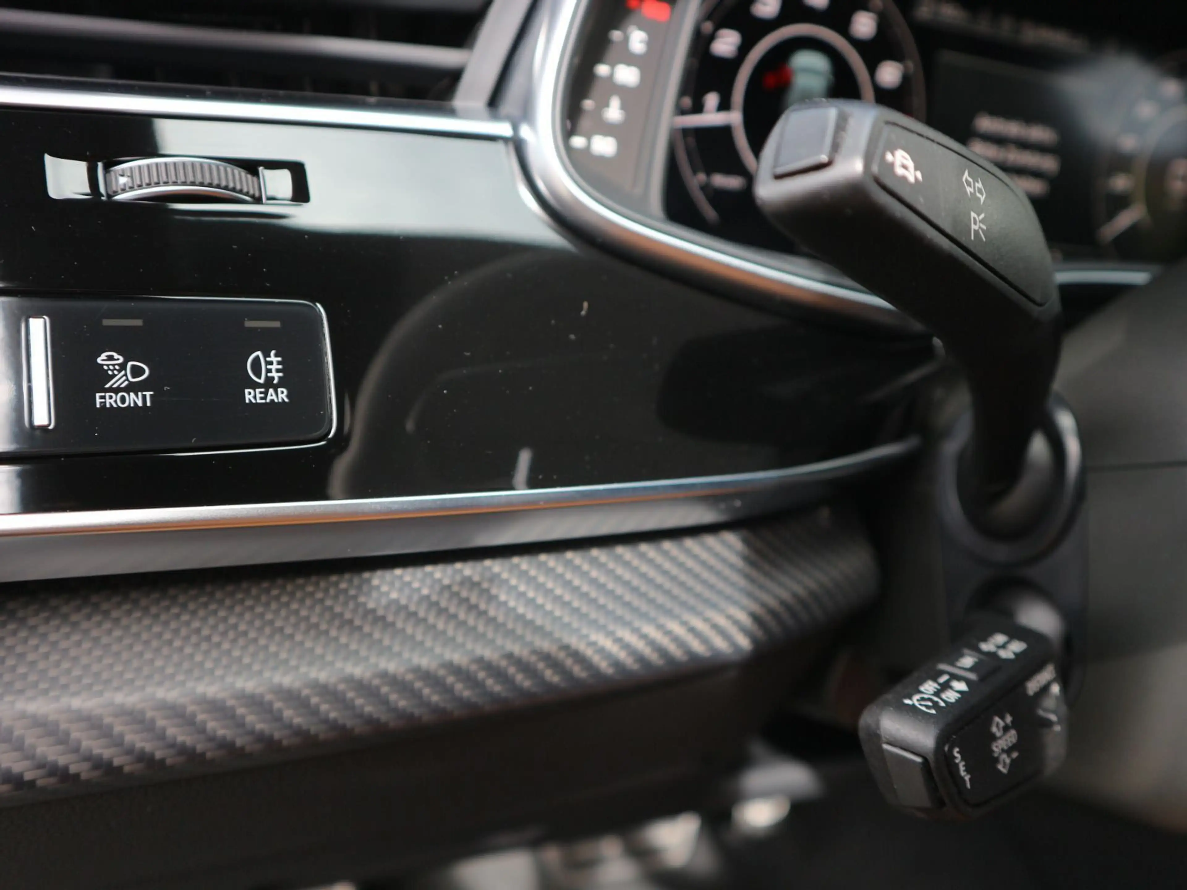 Audi RS Q8 4.0 TFSI quattro 305KM/H*RS-SPORTAGA*PANO — photo 9
