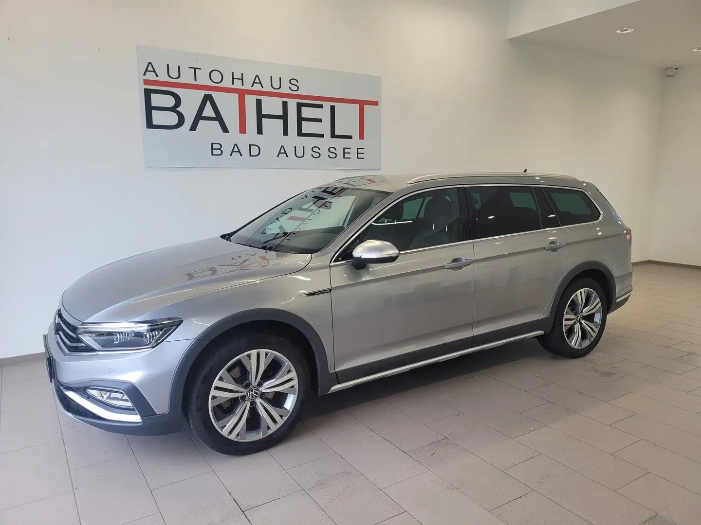 Volkswagen Passat Alltrack TDI 4MOTION DSG Silber - 1