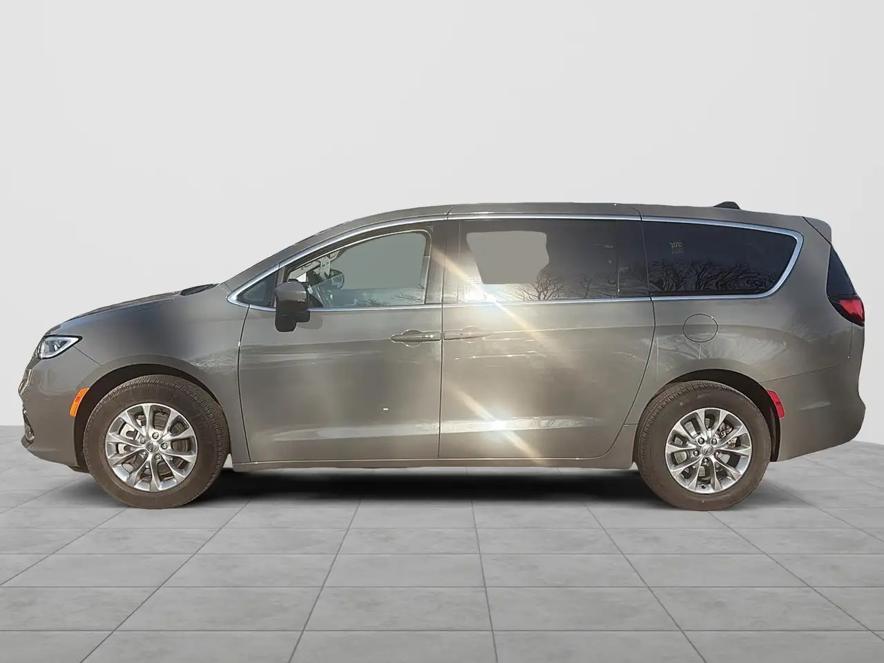 Chrysler Pacifica снимка Chrysler Pacifica