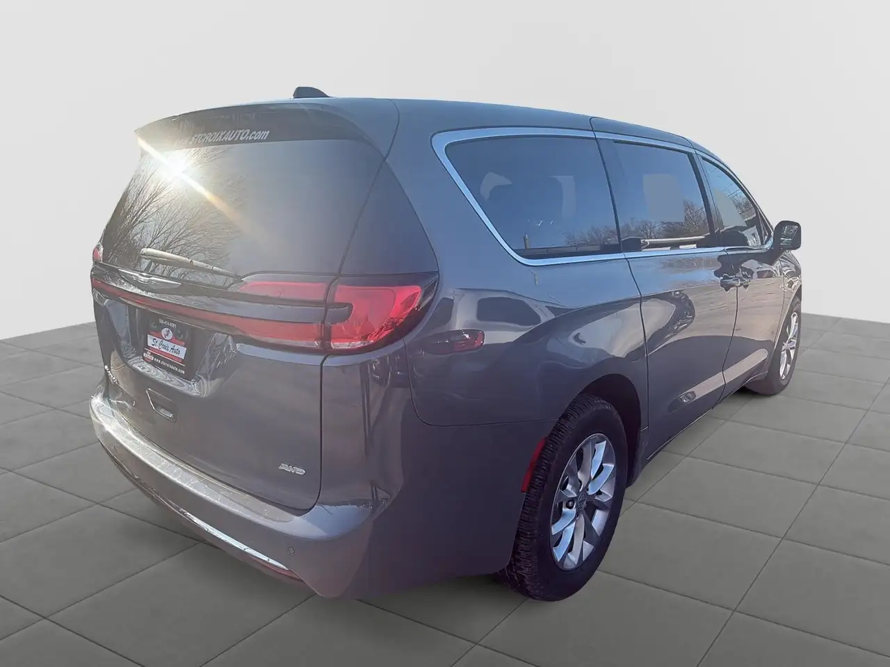Chrysler Pacifica снимка Chrysler Pacifica