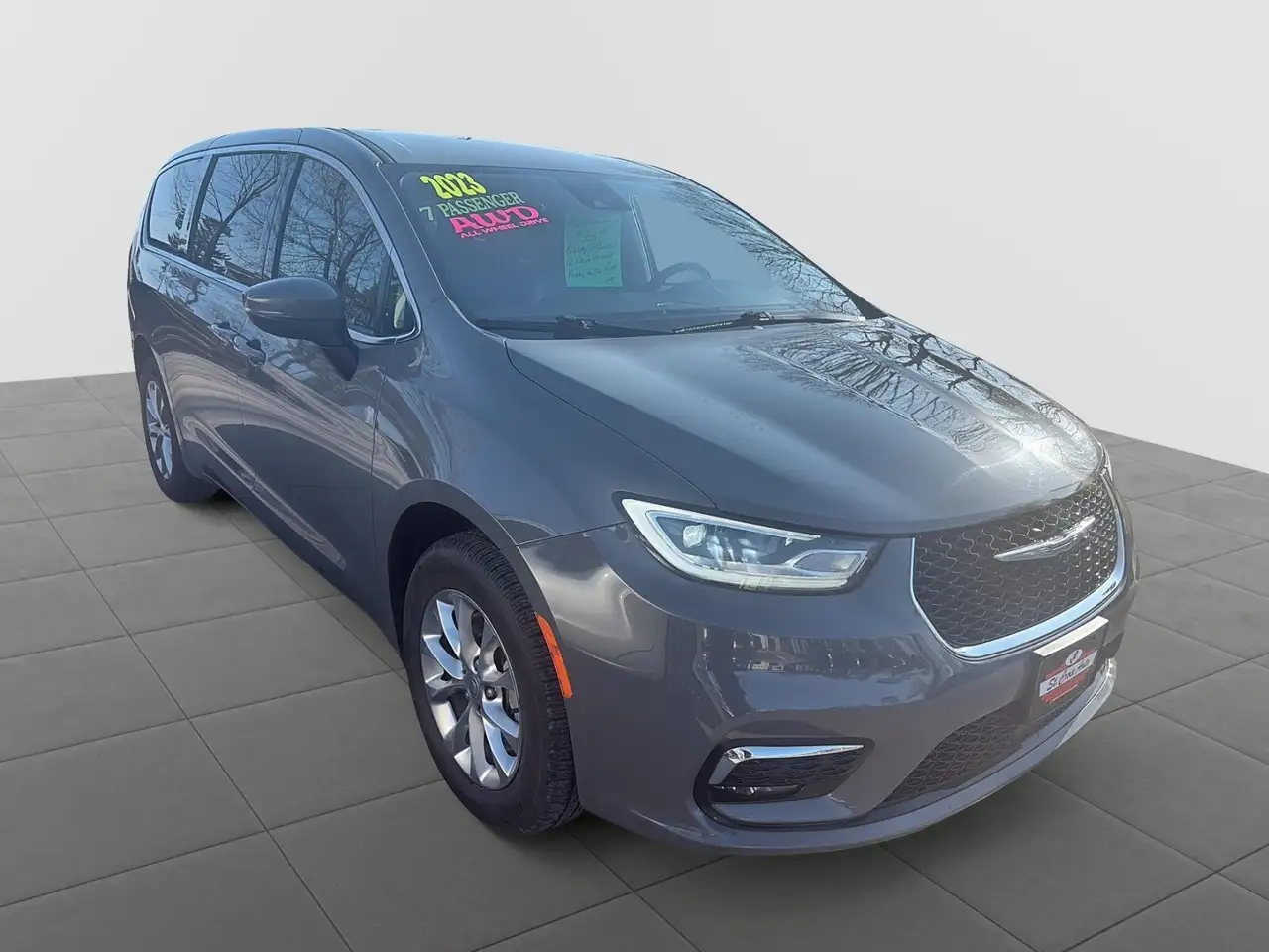 Chrysler Pacifica снимка Chrysler Pacifica