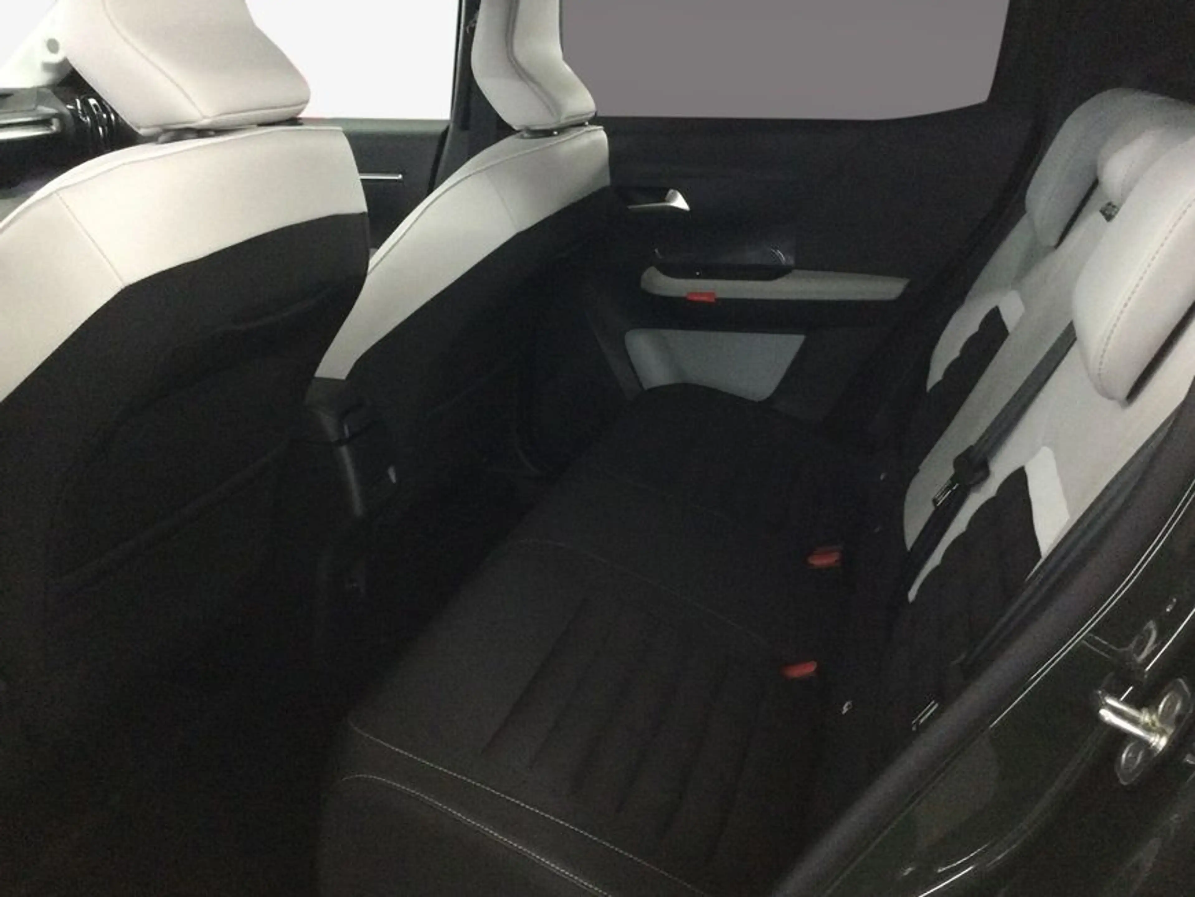 Citroen E-C3 e-C3 Aircross MAX — photo 8