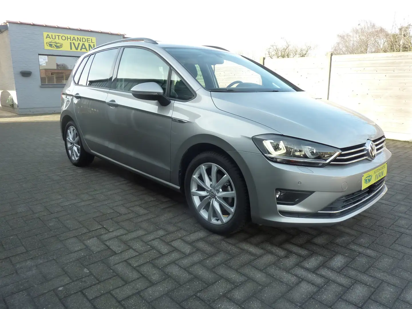 Volkswagen Golf Sportsvan Golf Sportsvan 1.4 TSI DSG Lounge Gris - 1