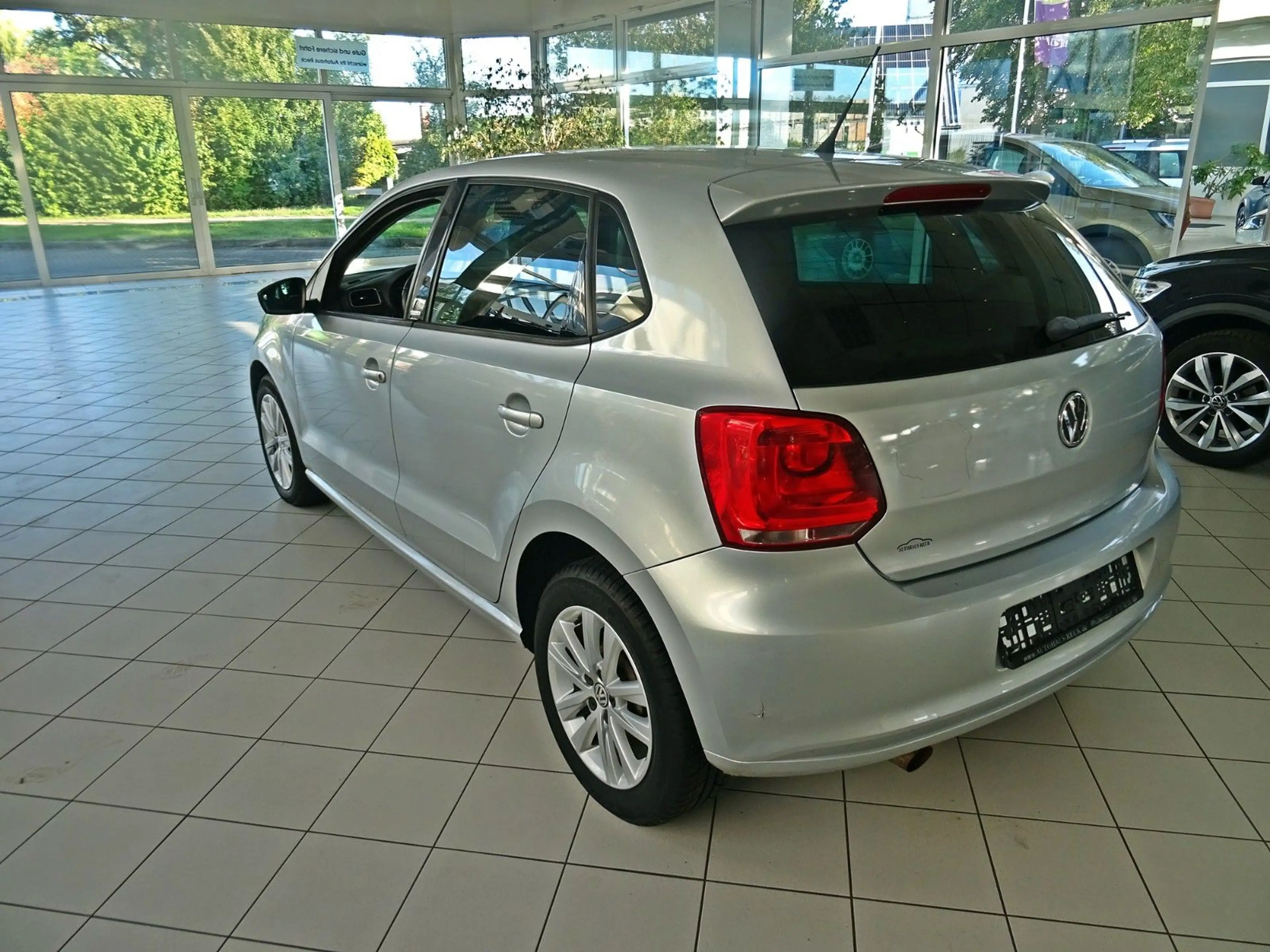 Volkswagen Polo V Style 1.4 DSG — photo 5