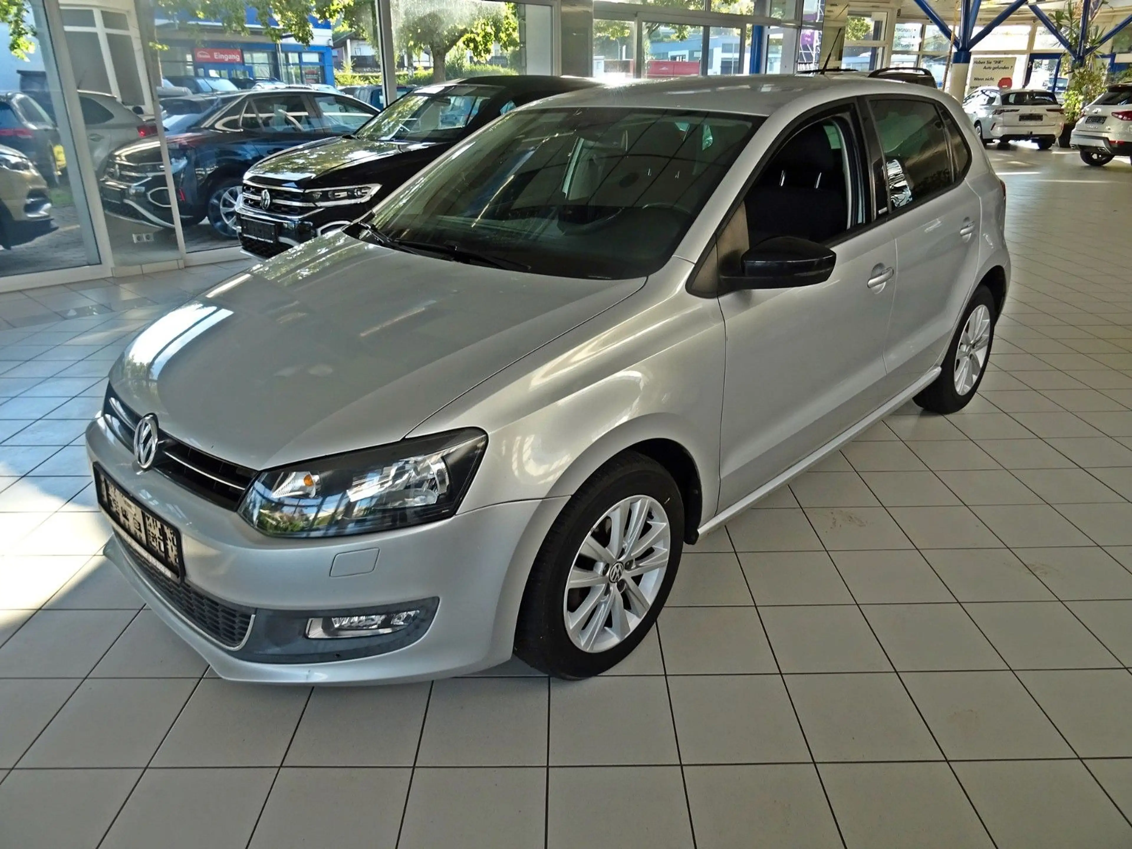 Volkswagen Polo V Style 1.4 DSG — photo 6