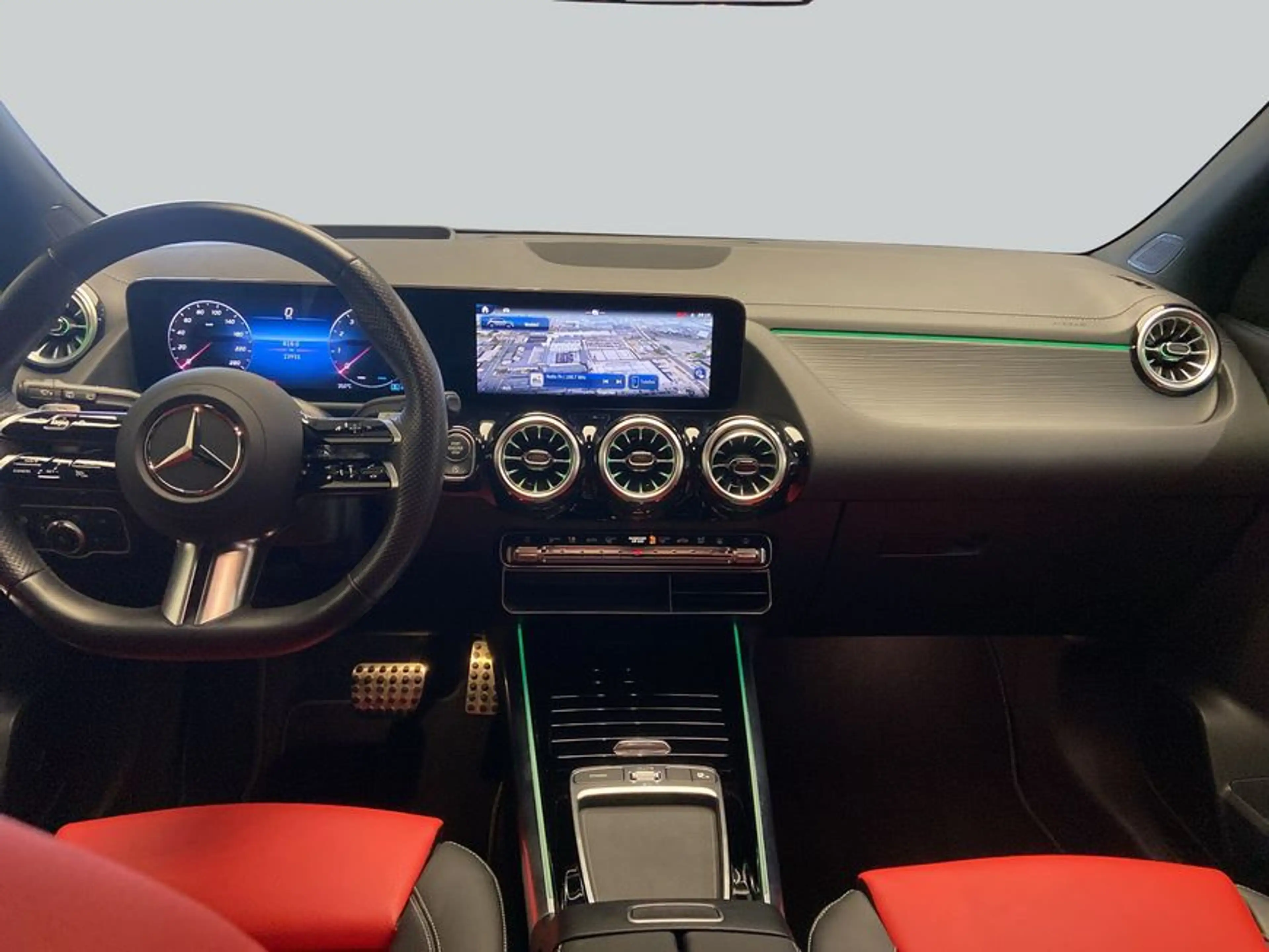 Mercedes-Benz GLA 250 GLA — photo 13